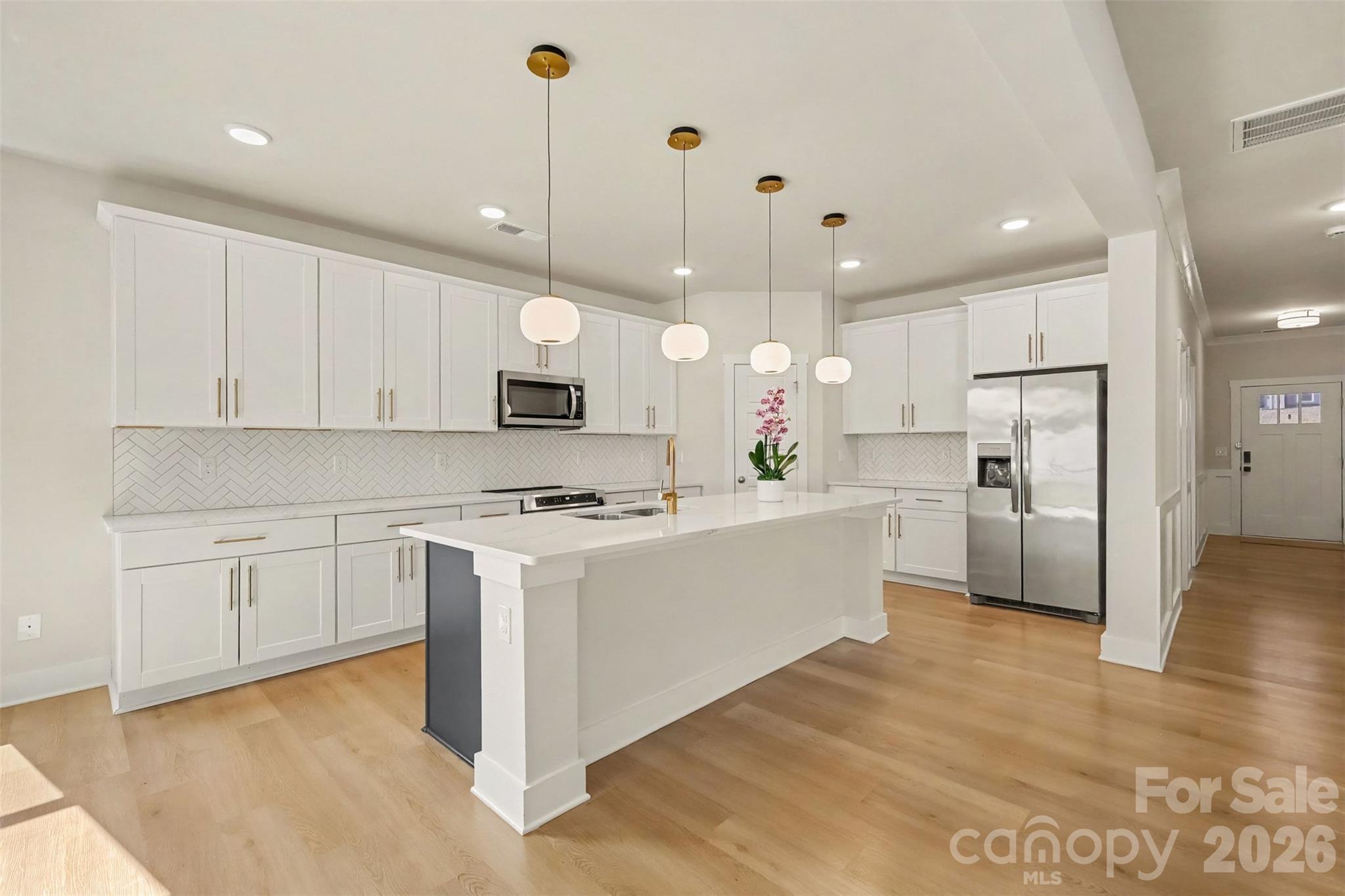 Single Family Residence at 14107 Belmont Greene Drive, Charlotte, photo 13 of 47