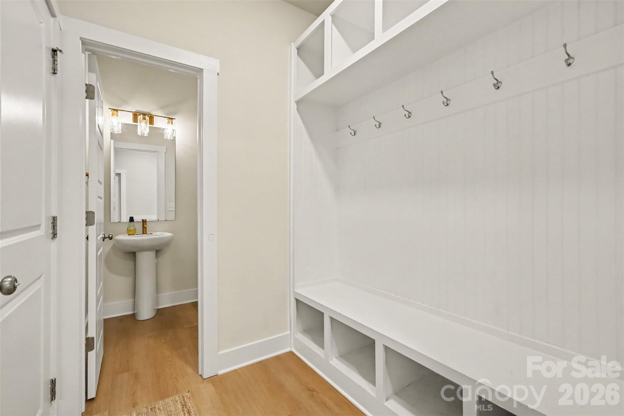 Single Family Residence at 14107 Belmont Greene Drive, Charlotte, photo 17 of 47