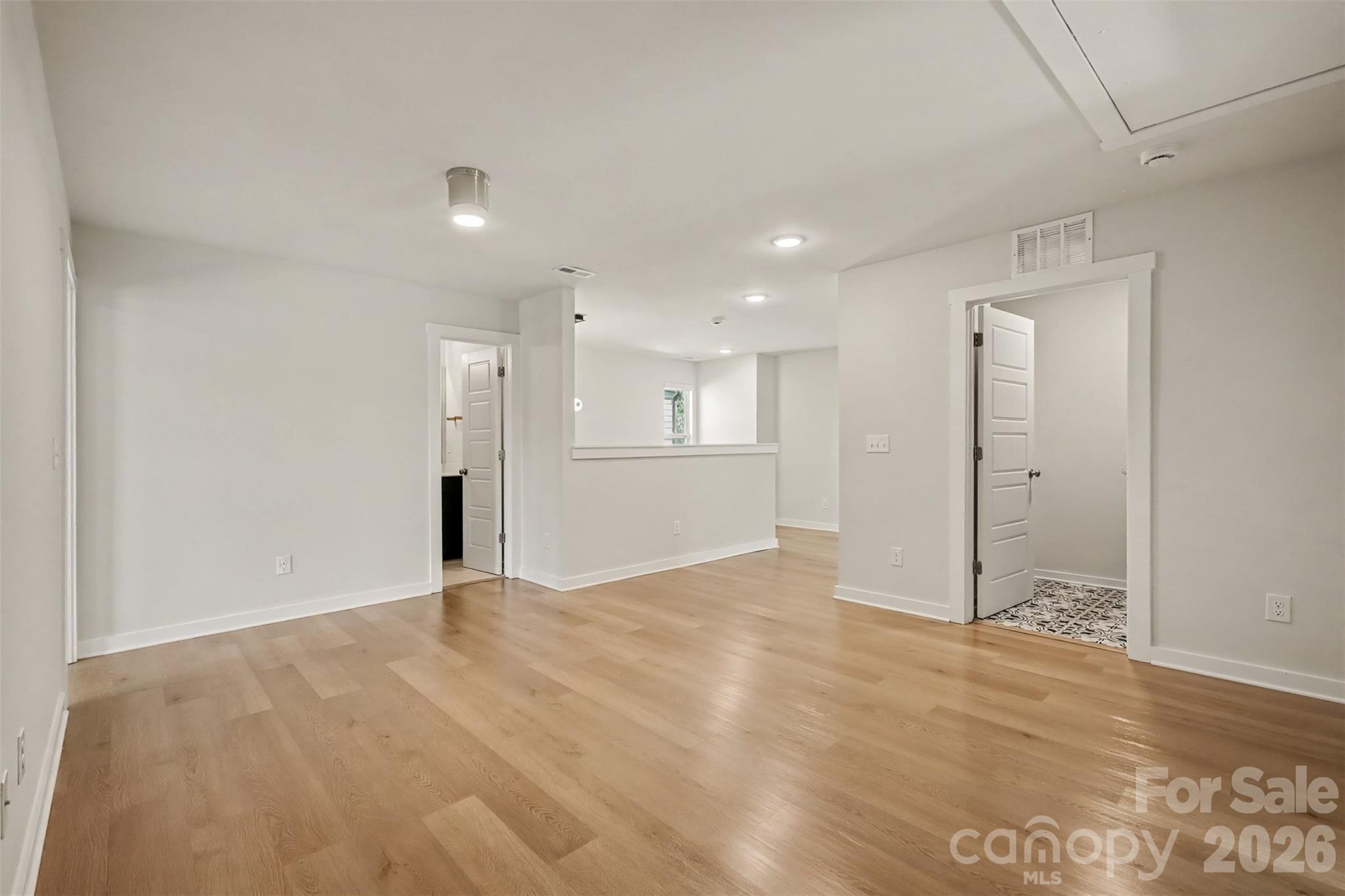 Single Family Residence at 14107 Belmont Greene Drive, Charlotte, photo 25 of 47