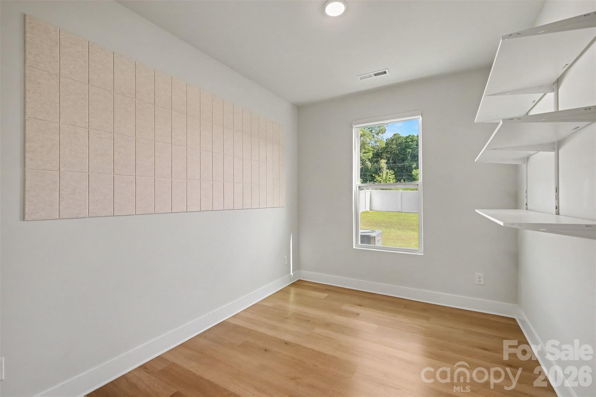 Single Family Residence at 14107 Belmont Greene Drive, Charlotte, photo 32 of 47