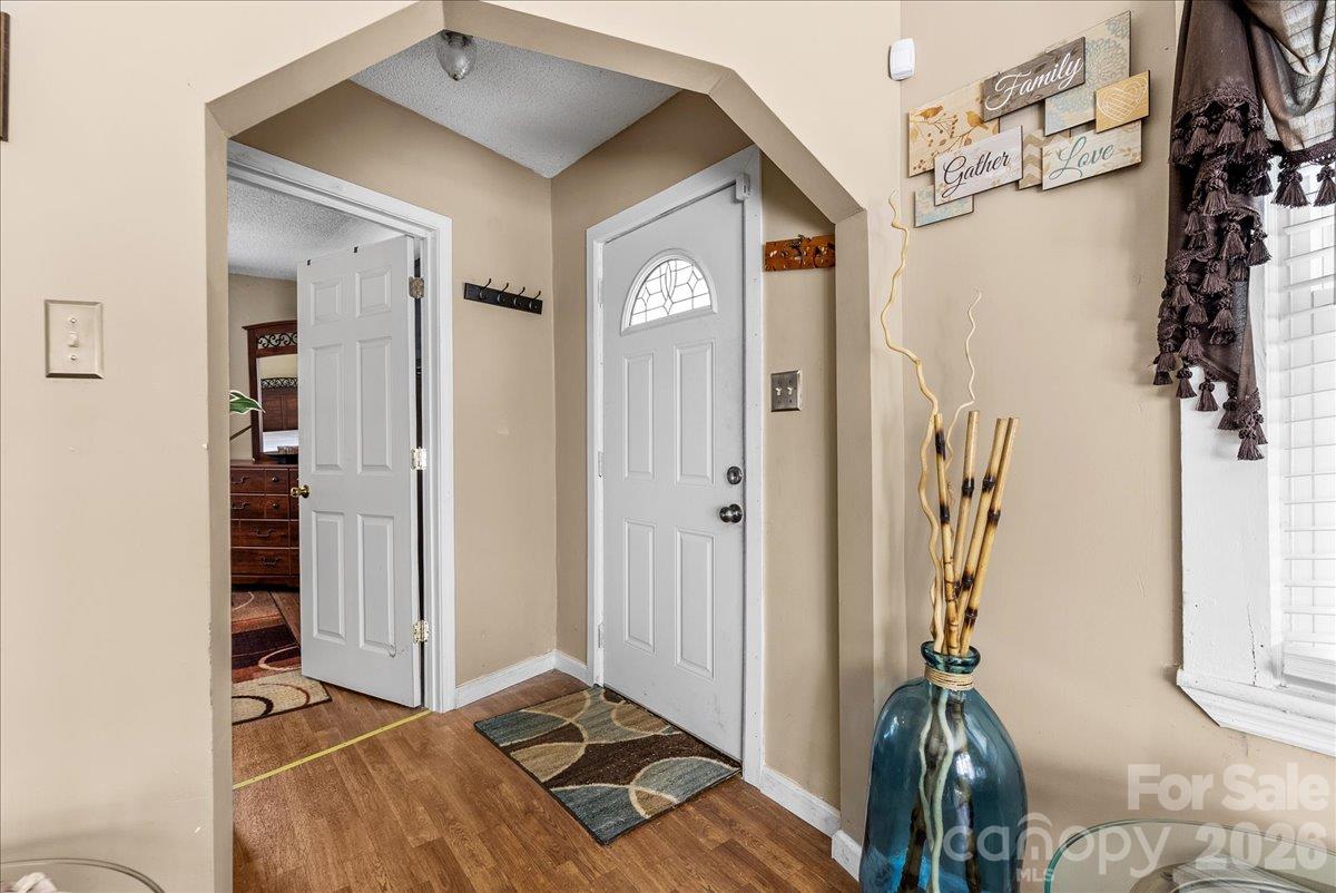 Single Family Residence at 1313 Carolina Avenue, Roanoke Rapids, photo 7 of 28