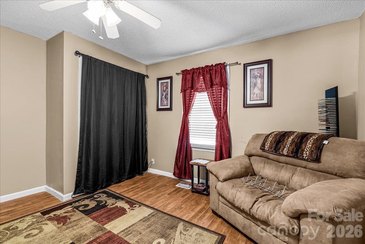 Single Family Residence at 1313 Carolina Avenue, Roanoke Rapids, photo 15 of 28