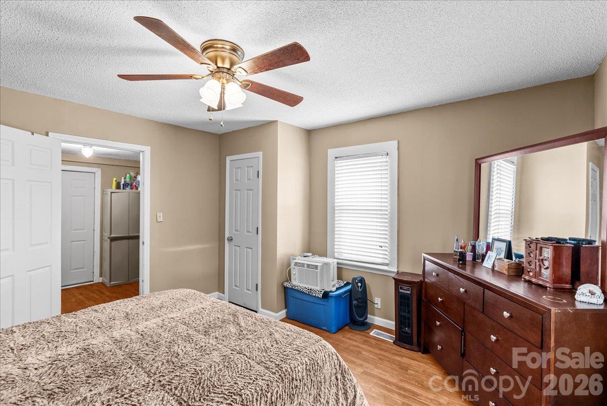 Single Family Residence at 1313 Carolina Avenue, Roanoke Rapids, photo 21 of 28