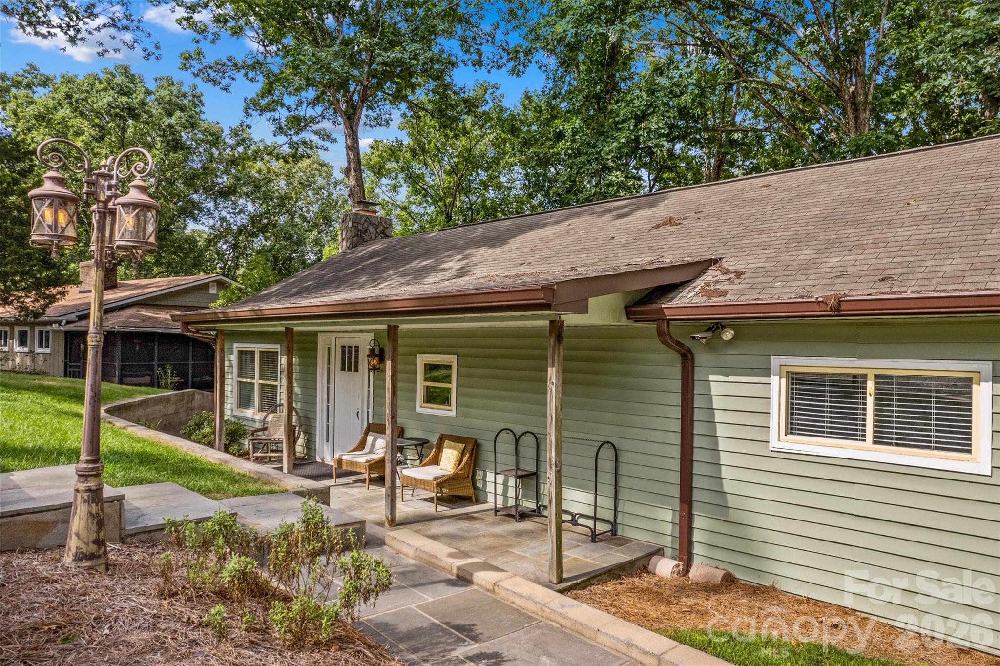 Single Family Residence at 173 Waddell Road, Mooresville, photo 8 of 30