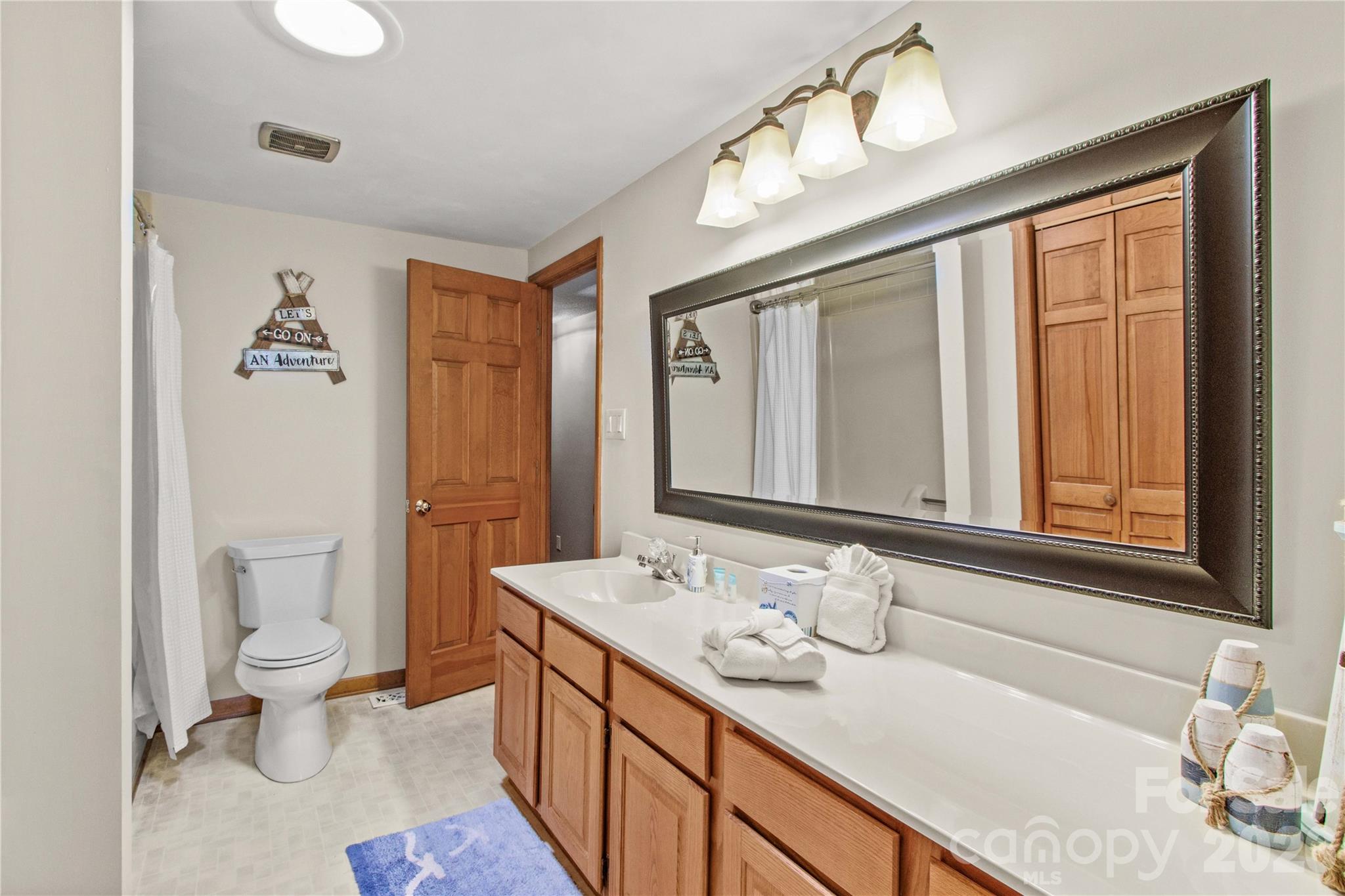 Single Family Residence at 173 Waddell Road, Mooresville, photo 17 of 30