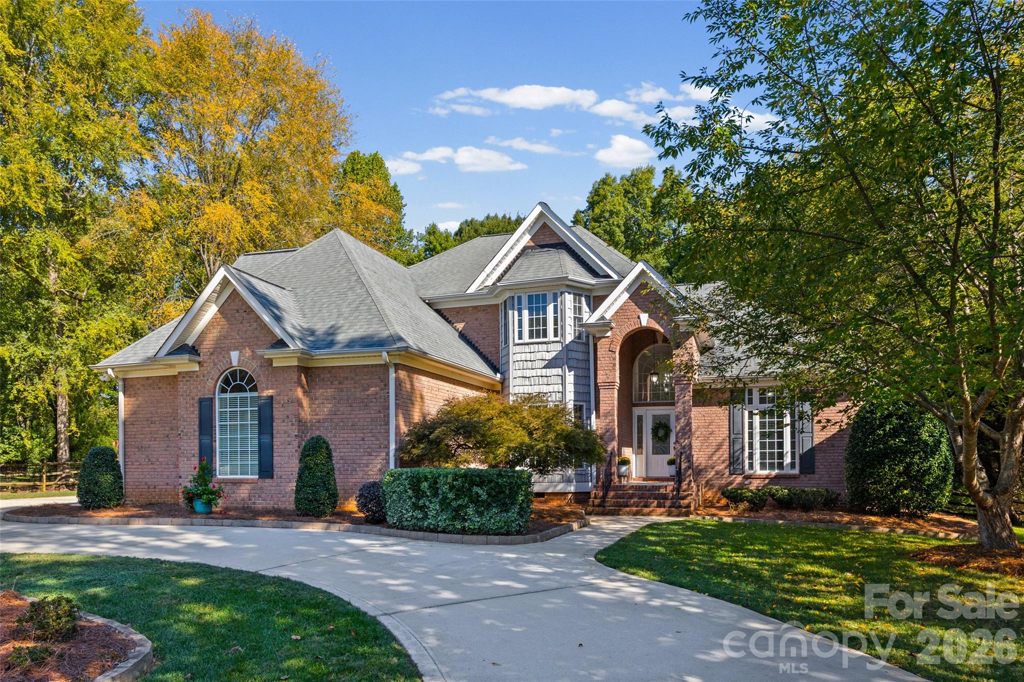 Single Family Residence at 131 Summerfield Court, Lake Wylie, photo 4 of 32