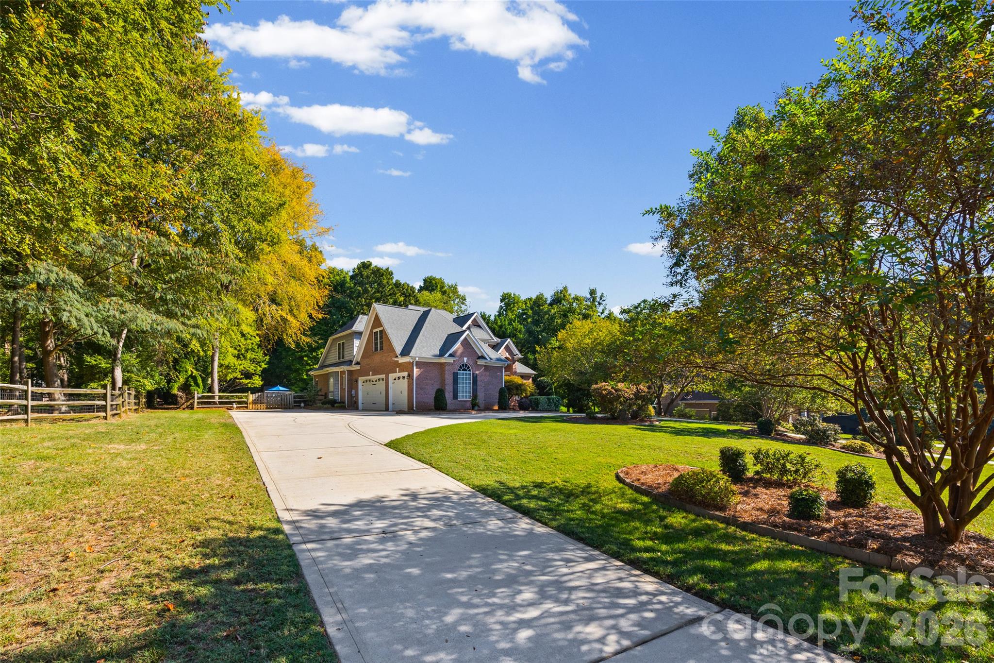 Single Family Residence at 131 Summerfield Court, Lake Wylie, photo 29 of 32