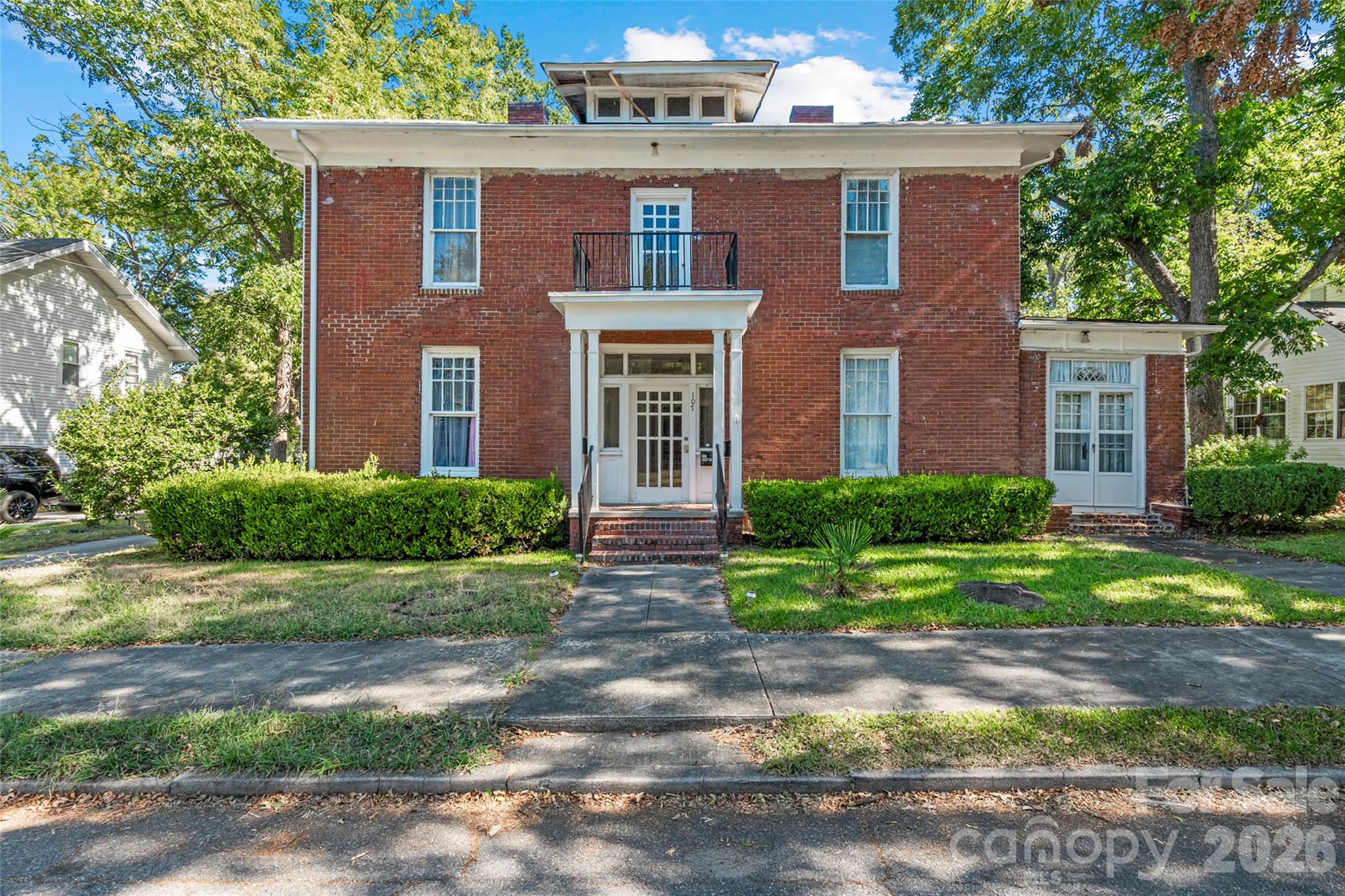107 Pine Street