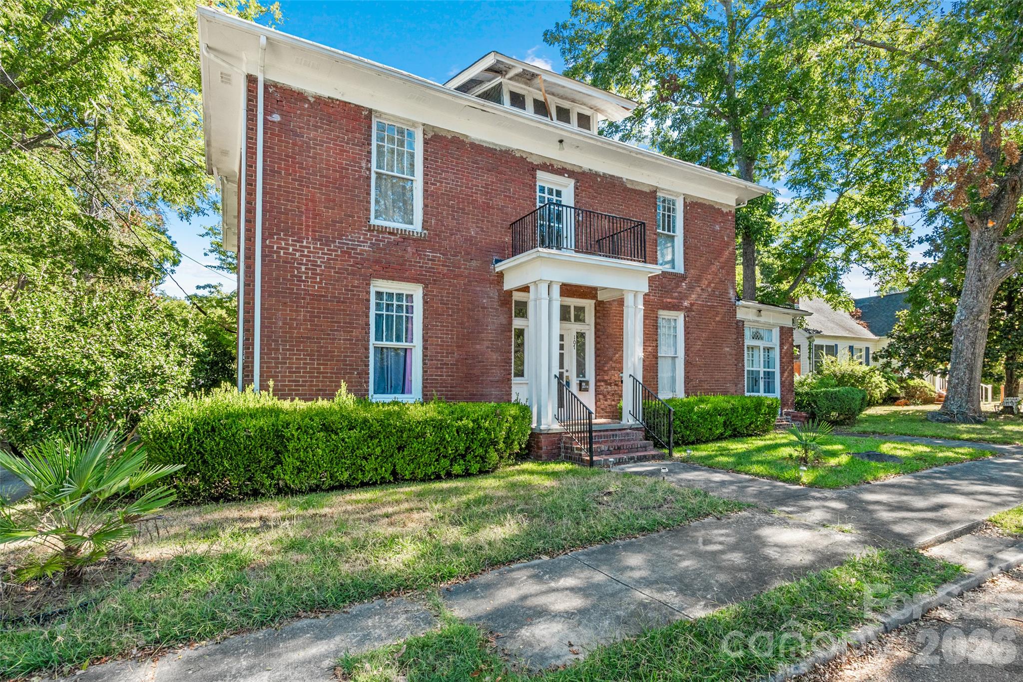 Triplex at 107 Pine Street, Chester, photo 2 of 36