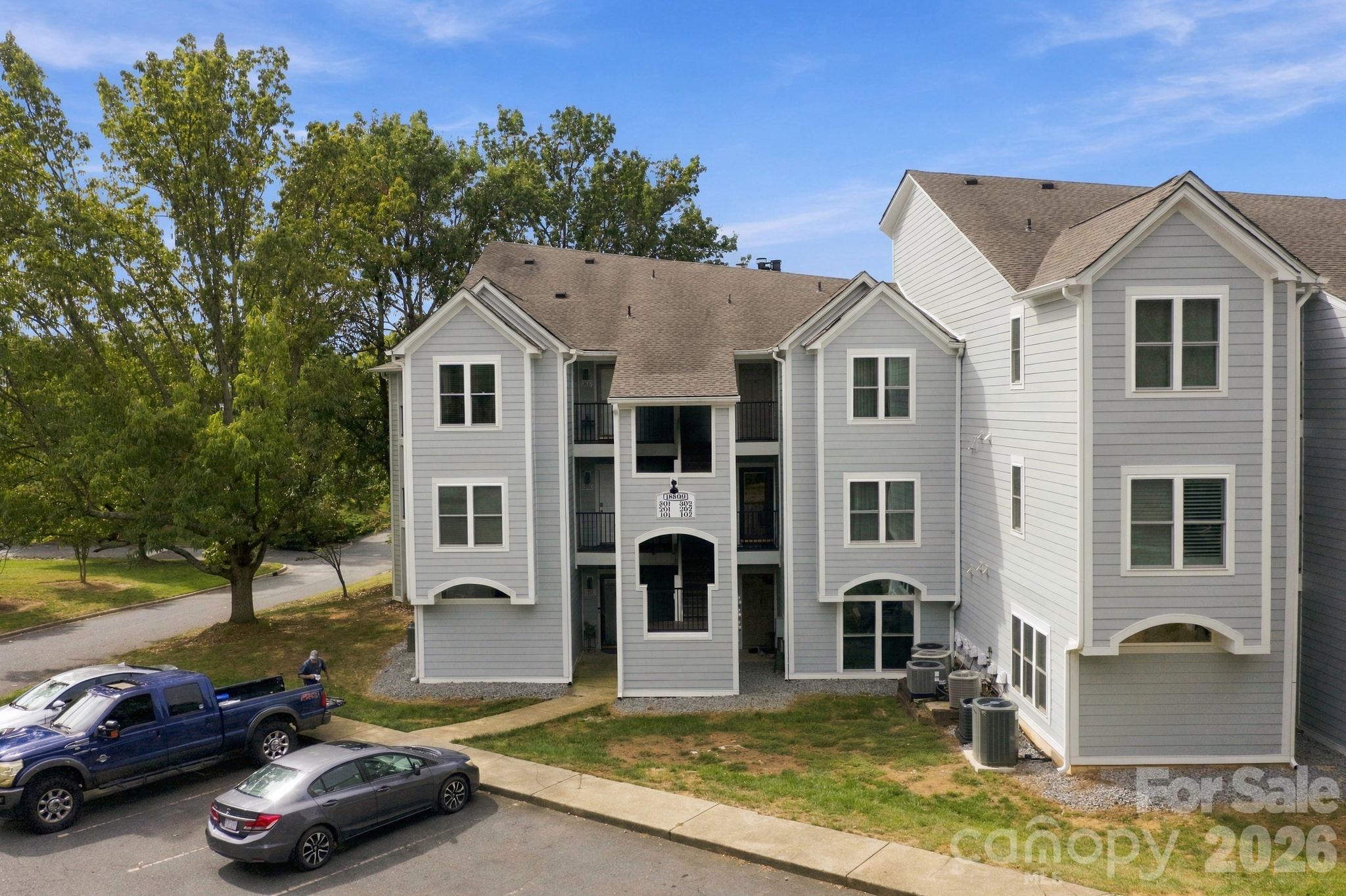Condominium at 18809 Nautical Drive, Cornelius, photo 23 of 43