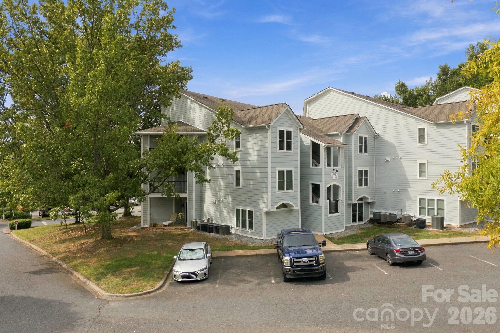 Condominium at 18809 Nautical Drive, Cornelius, photo 31 of 43