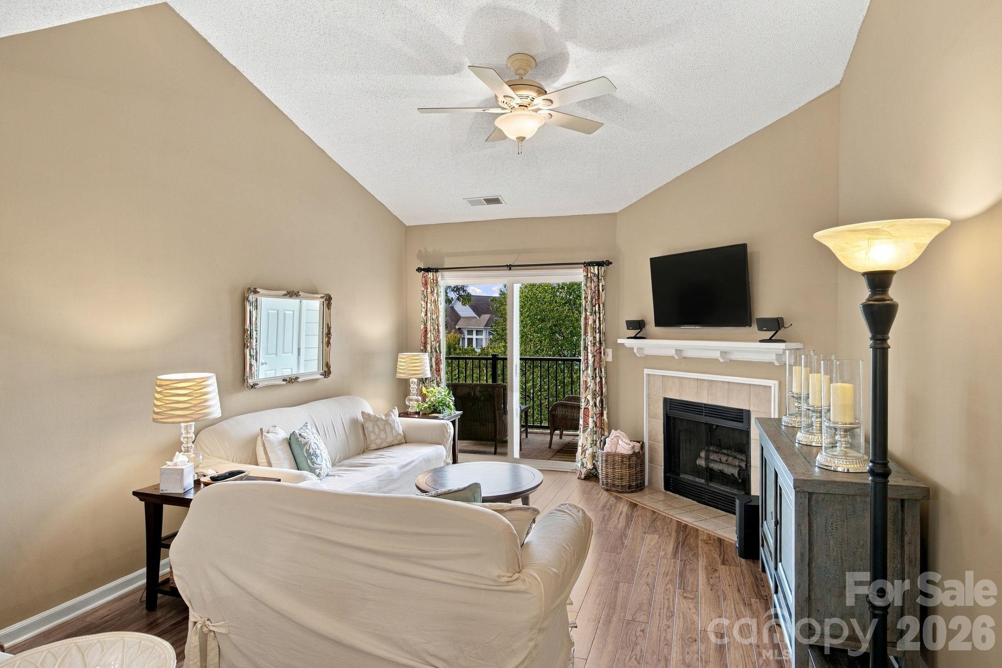 Condominium at 18809 Nautical Drive, Cornelius, photo 3 of 43
