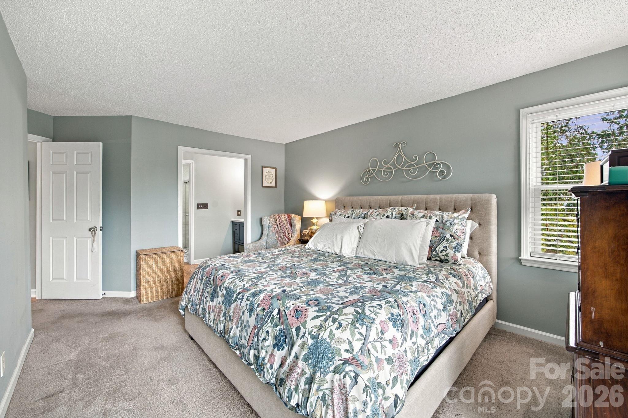 Condominium at 18809 Nautical Drive, Cornelius, photo 11 of 43