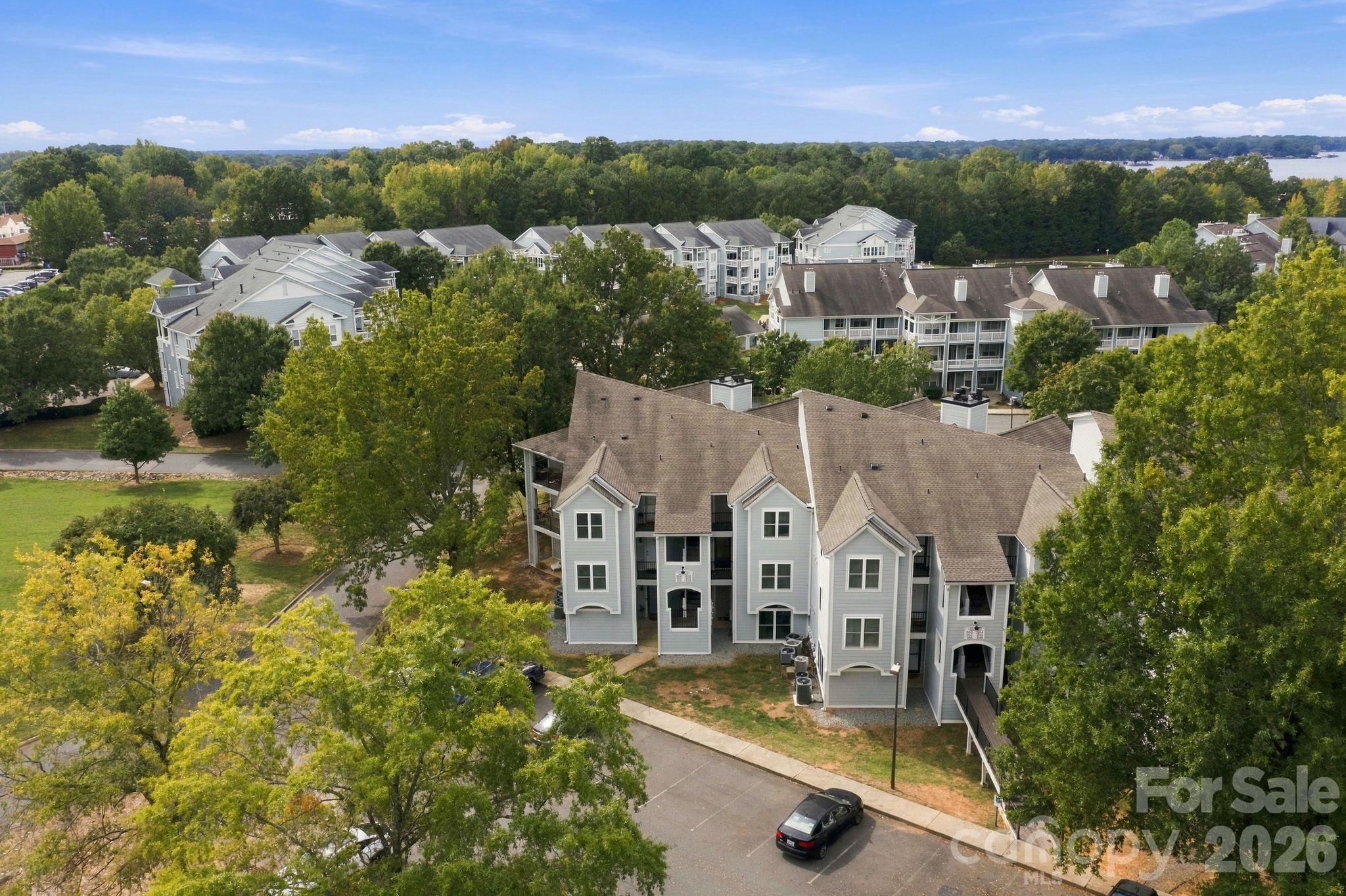 Condominium at 18809 Nautical Drive, Cornelius, photo 30 of 43