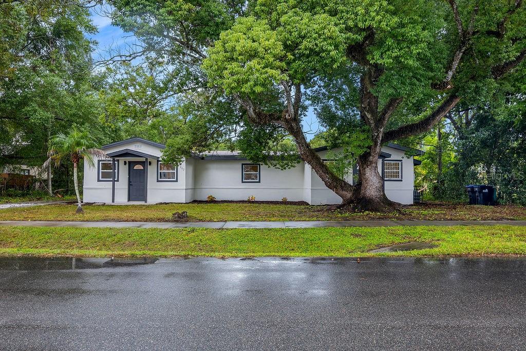 842 DENNIS AVE