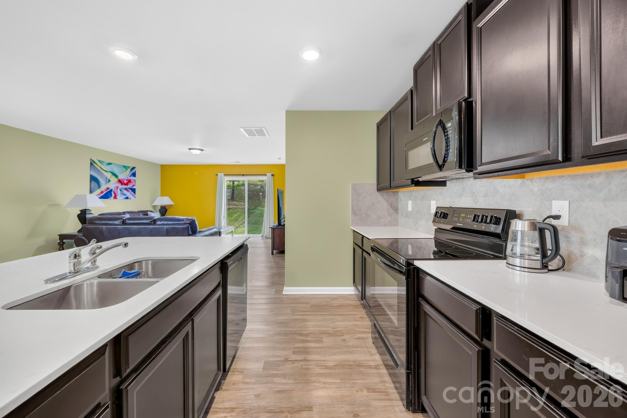Single Family Residence at 165 Gray Hawk Drive, Rockwell, photo 11 of 28