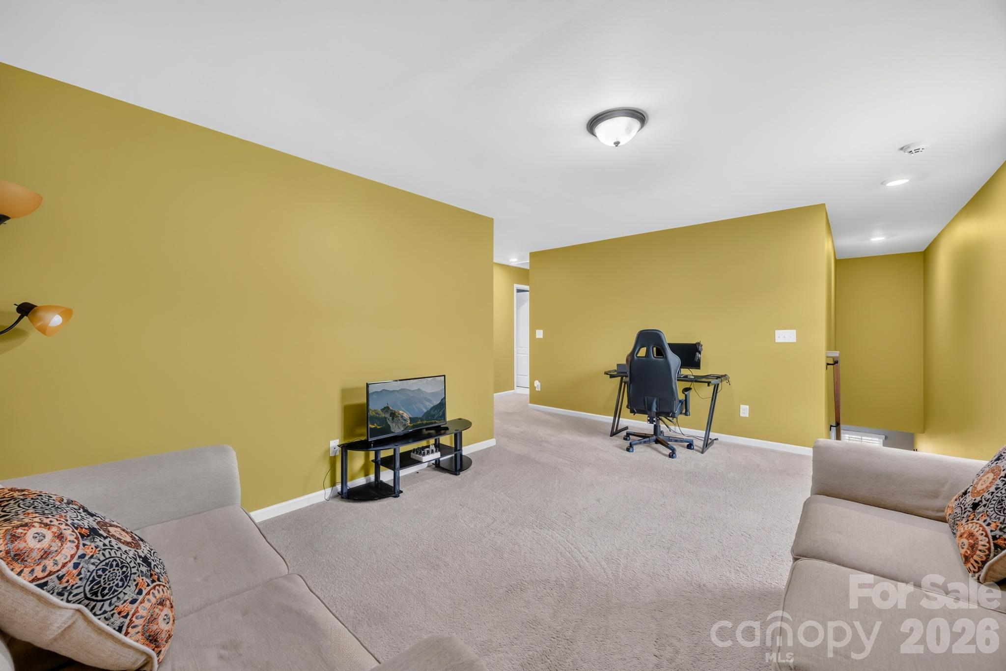 Single Family Residence at 165 Gray Hawk Drive, Rockwell, photo 14 of 28