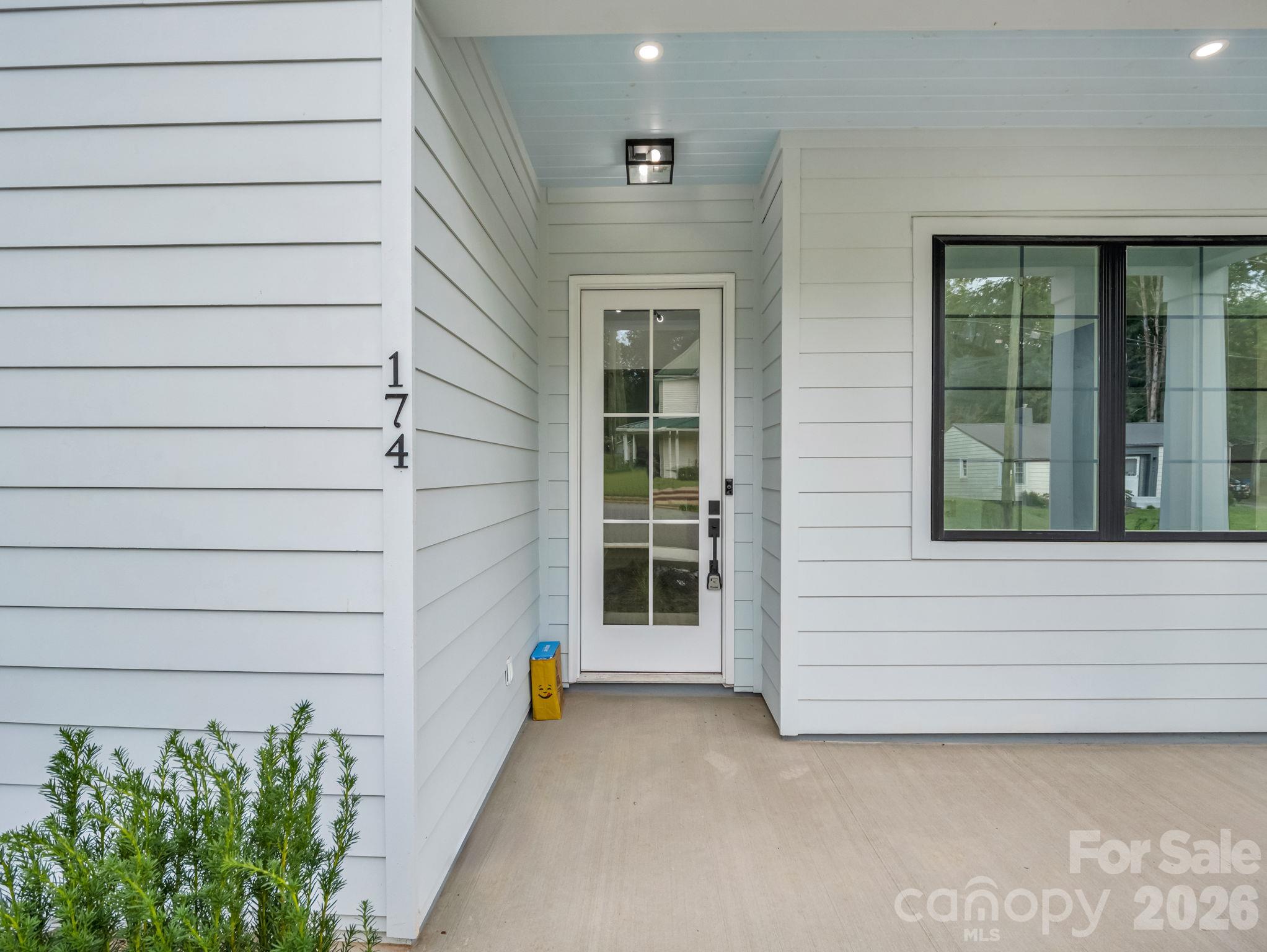 Single Family Residence at 174 N Mitchell Street, Rutherfordton, photo 8 of 36