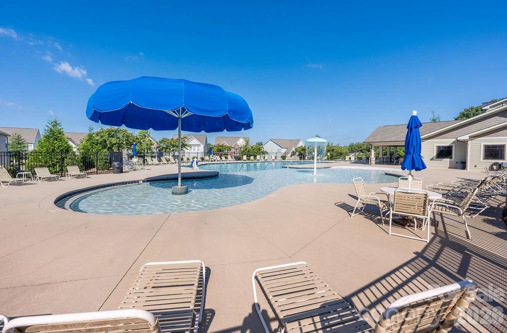 community pool - 108 Northstone Road, Mooresville