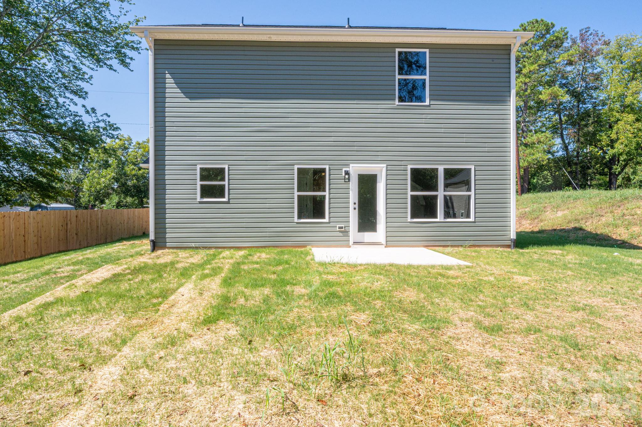 Single Family Residence at 411 Lee Street, Lincolnton, photo 20 of 23