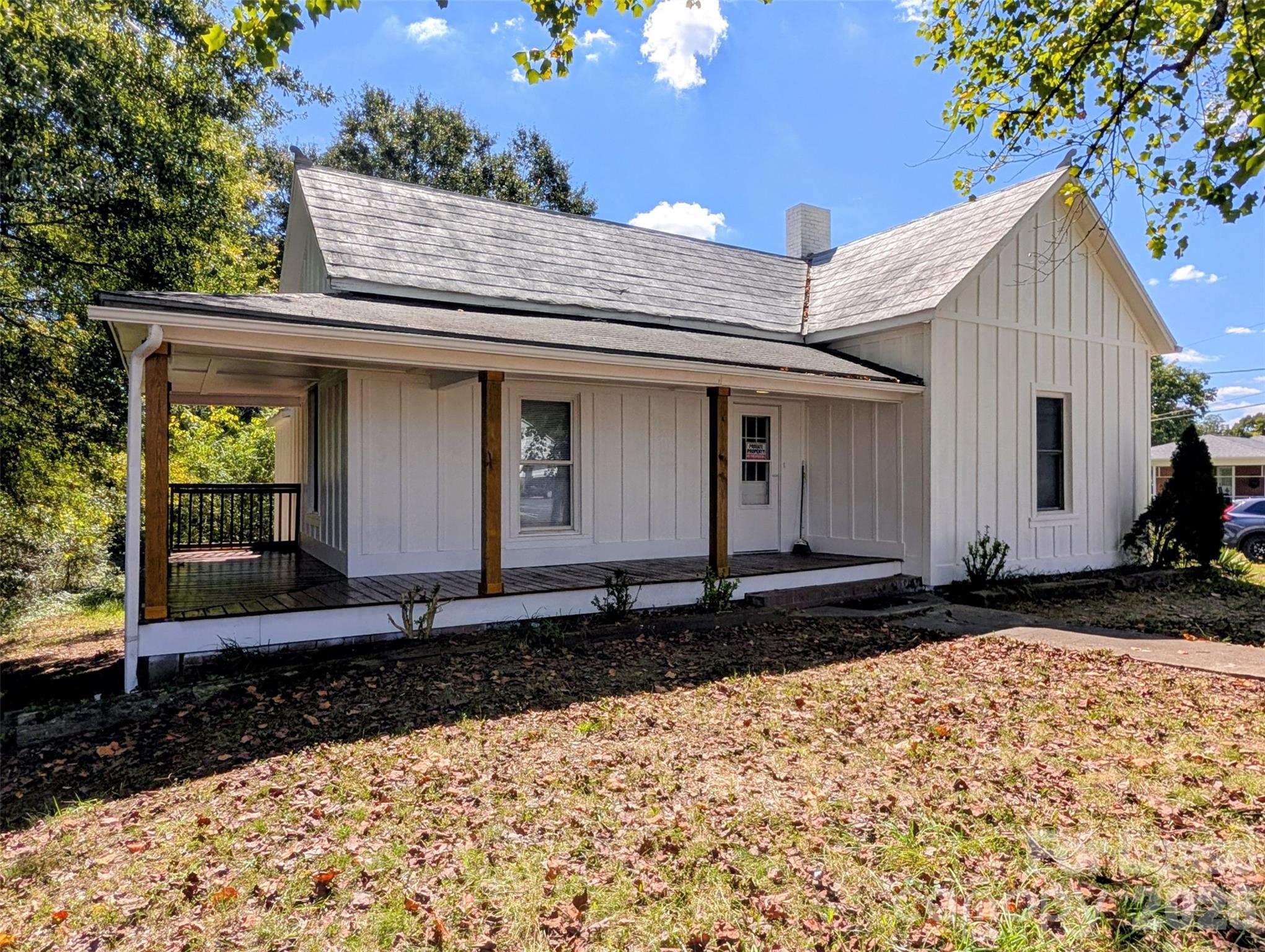 Single Family Residence at 635 S Grove Street, Lincolnton, photo 12 of 14