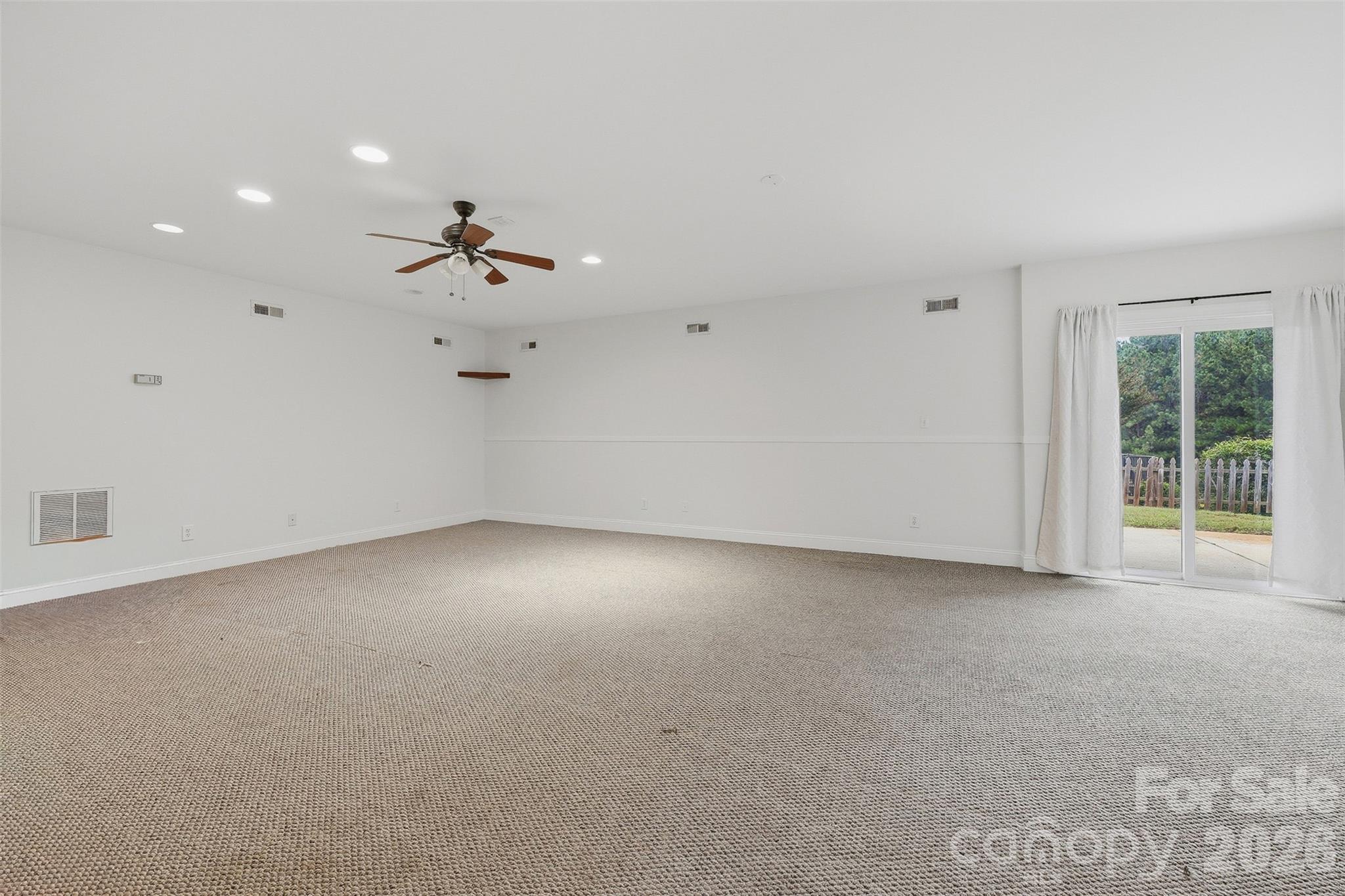 Single Family Residence at 217 Sundance Circle, Statesville, photo 36 of 47