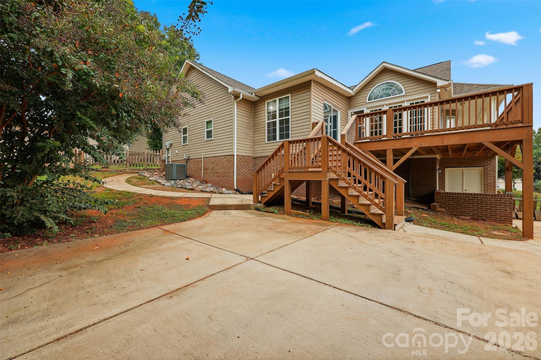 Single Family Residence at 217 Sundance Circle, Statesville, photo 41 of 47
