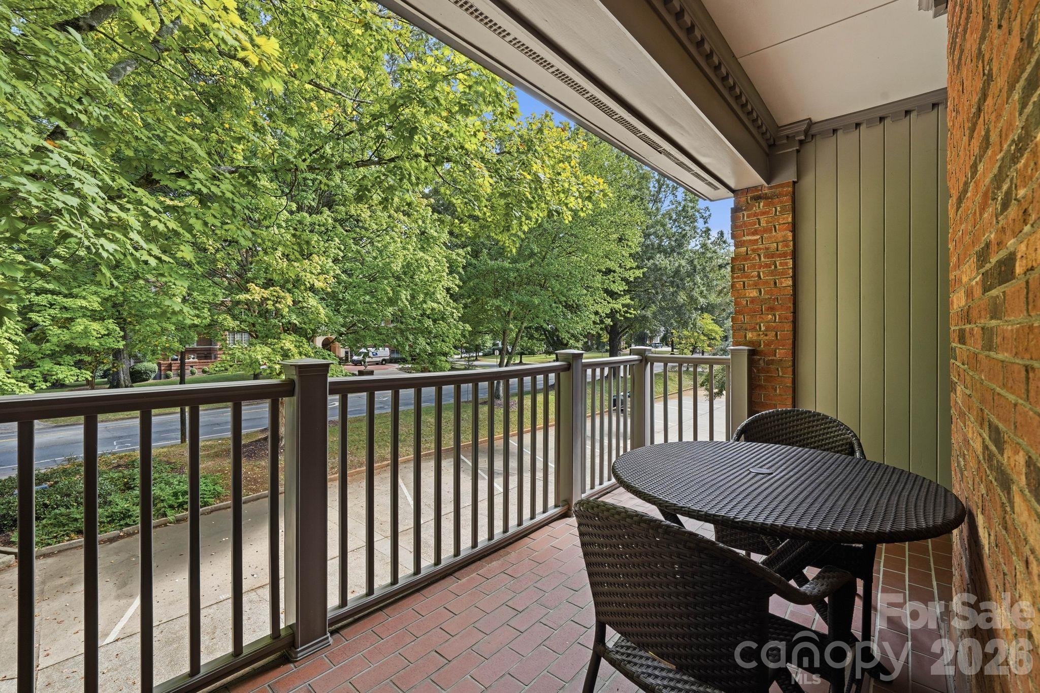 Condominium at 2432 Selwyn Avenue, Charlotte, photo 21 of 21