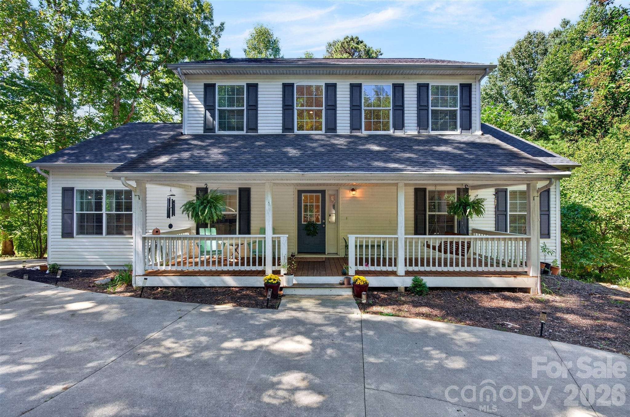 Single Family Residence at 9 Gollum Drive, Fairview, photo 2 of 37