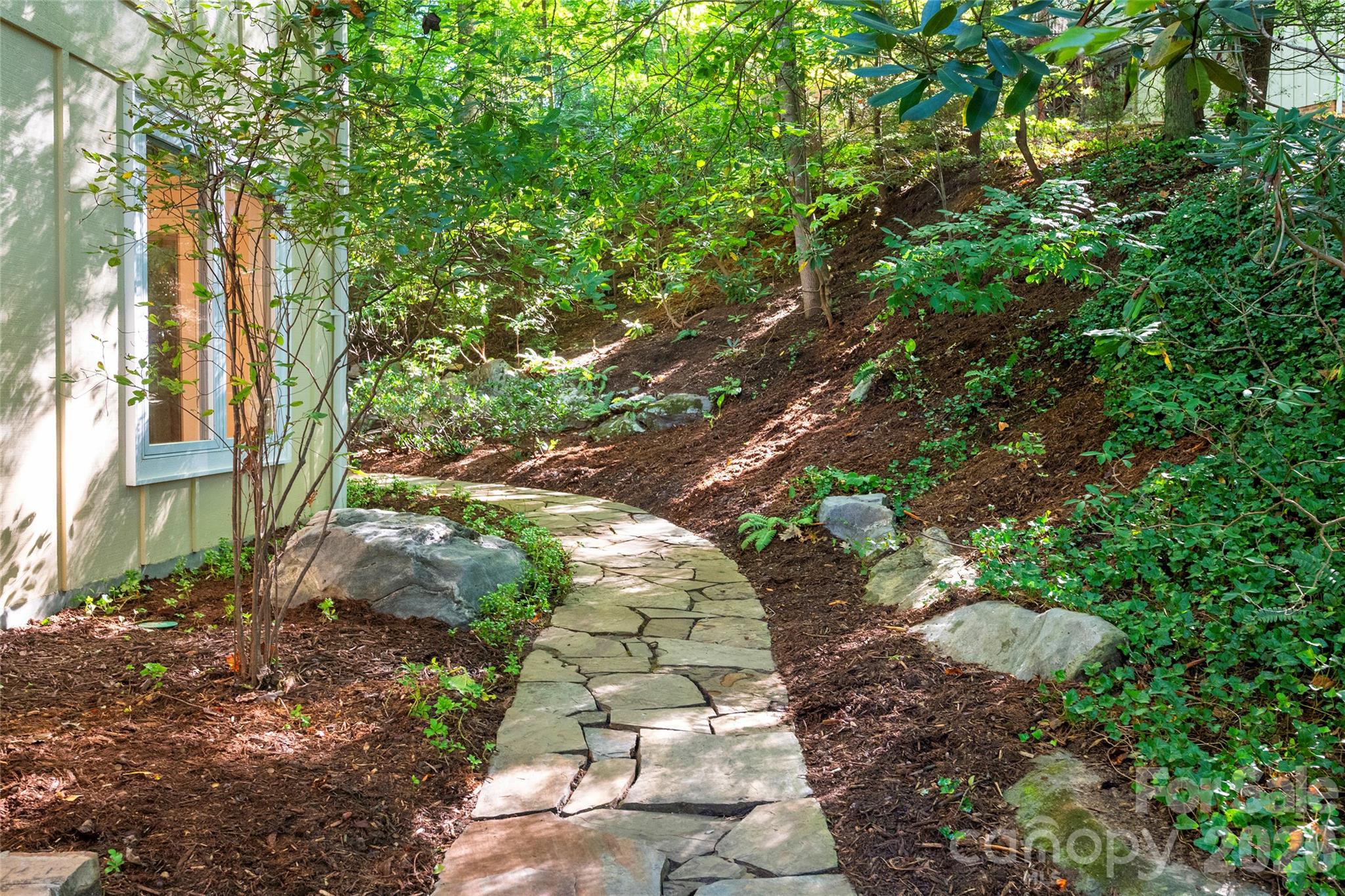 Walkway to rear terrace - 112 Rhododendron Avenue, Black Mountain