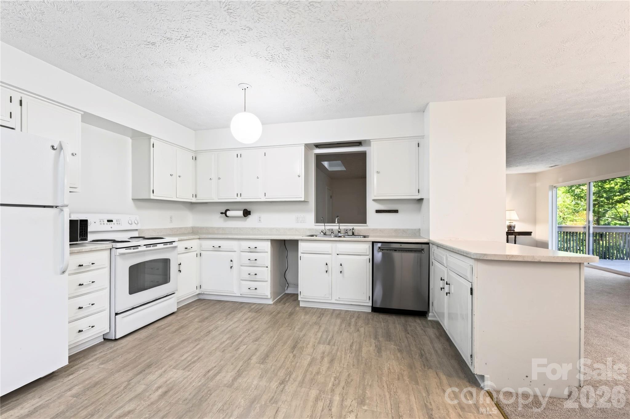 Kitchen on main level - 112 Rhododendron Avenue, Black Mountain