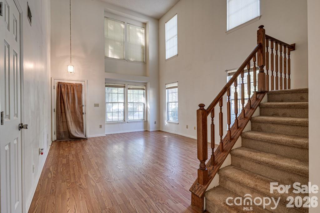 Single Family Residence at 6844 Shiloh Ridge Lane, Charlotte, photo 2 of 18