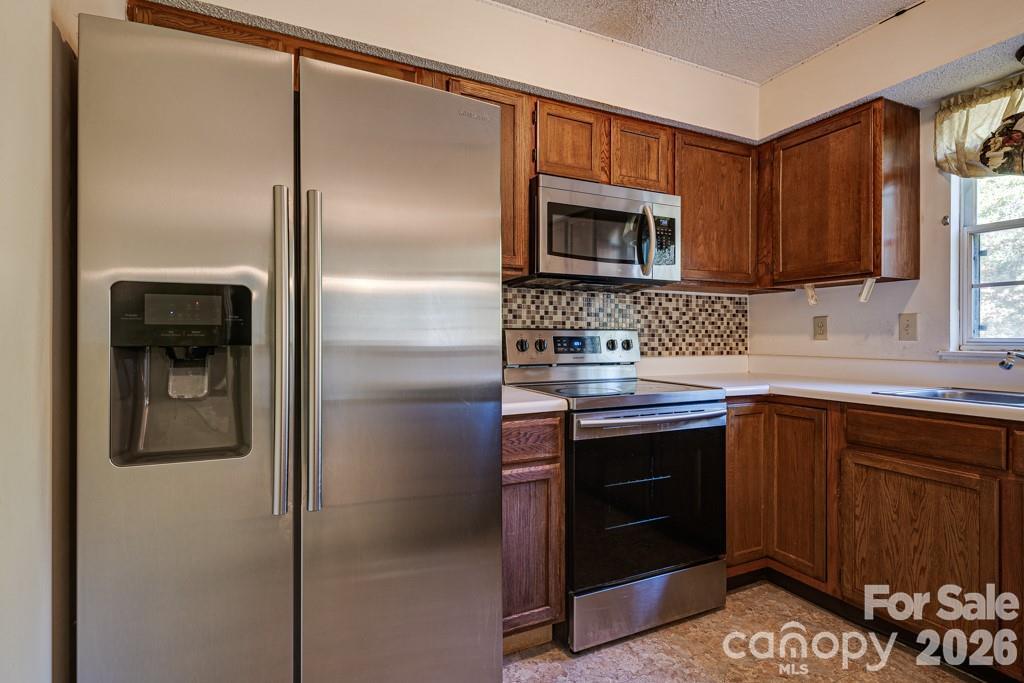 Single Family Residence at 6844 Shiloh Ridge Lane, Charlotte, photo 14 of 18