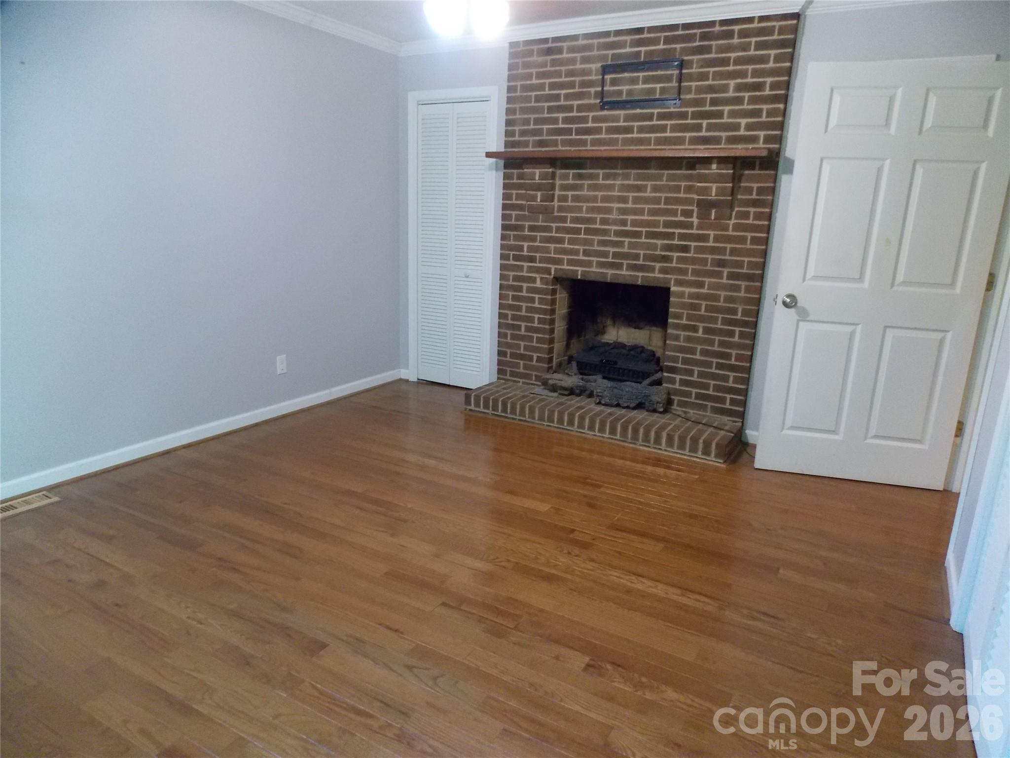 Single Family Residence at 3185 Deerbrook Road, Lenoir, photo 8 of 25