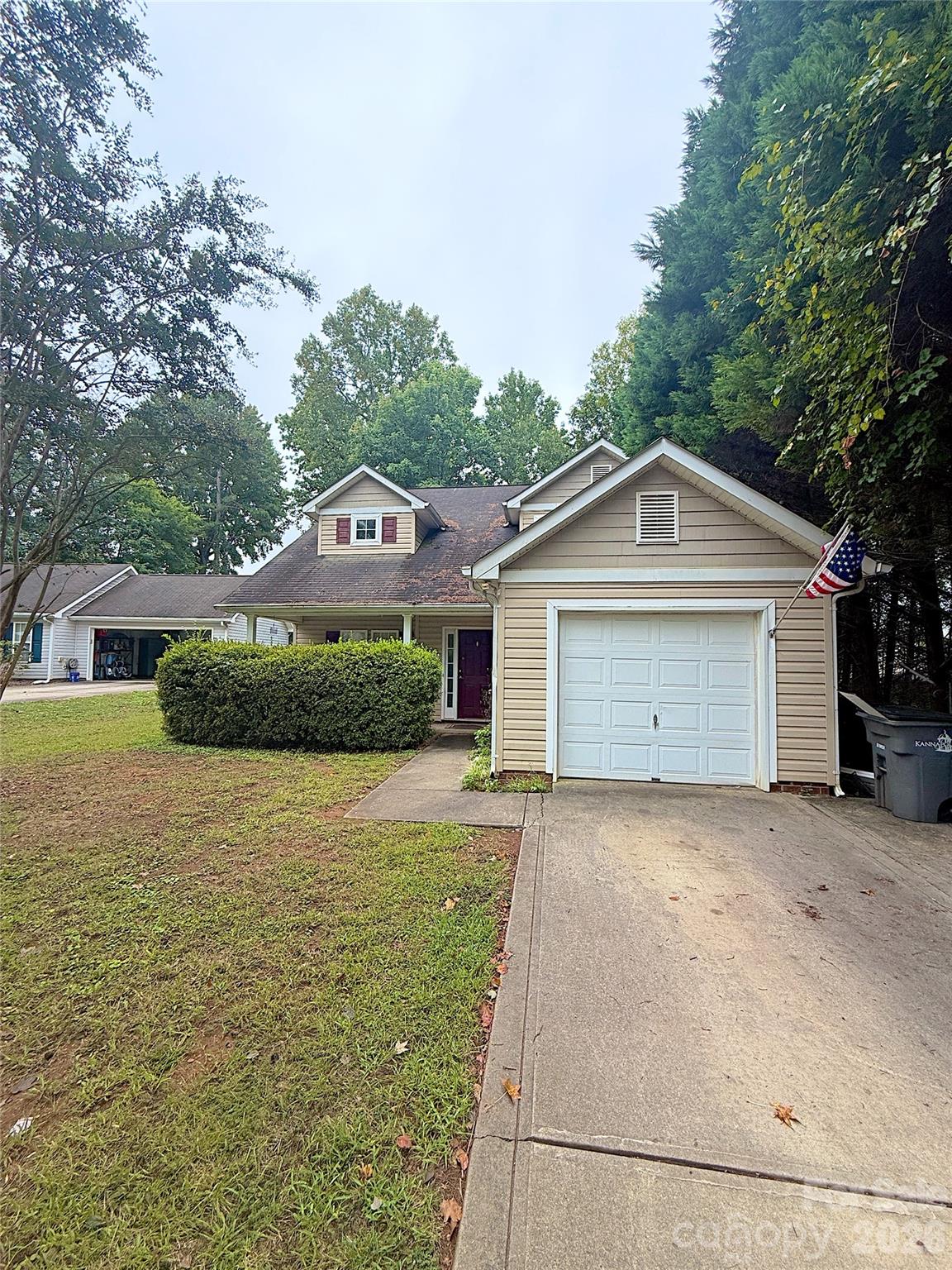 Single Family Residence at 2320 Chantilly Court, Kannapolis, photo 13 of 17