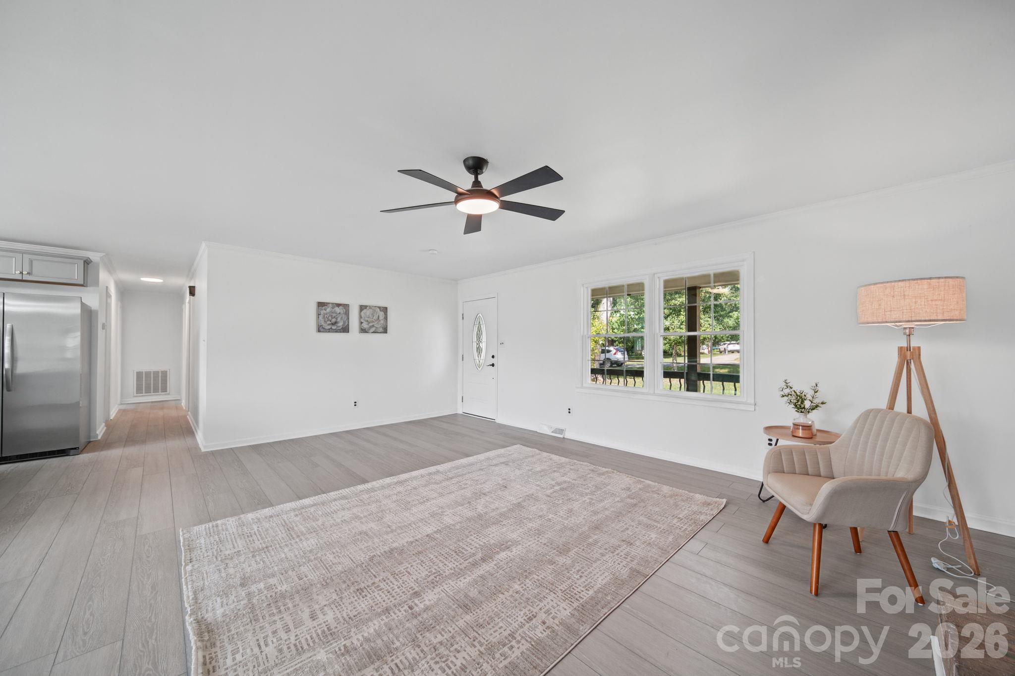 Single Family Residence at 109 Colonial Drive, Kings Mountain, photo 4 of 25