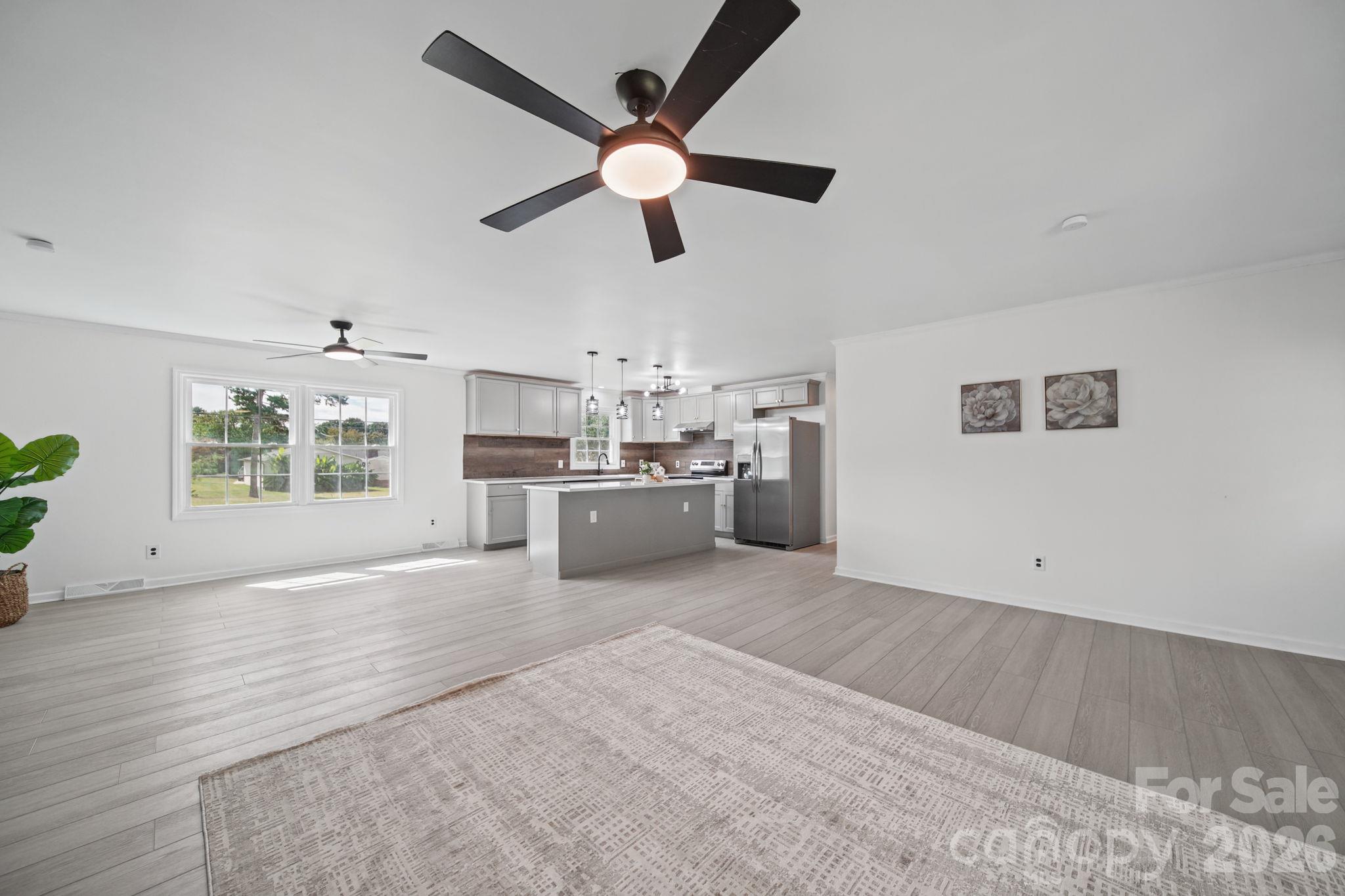 Single Family Residence at 109 Colonial Drive, Kings Mountain, photo 6 of 25