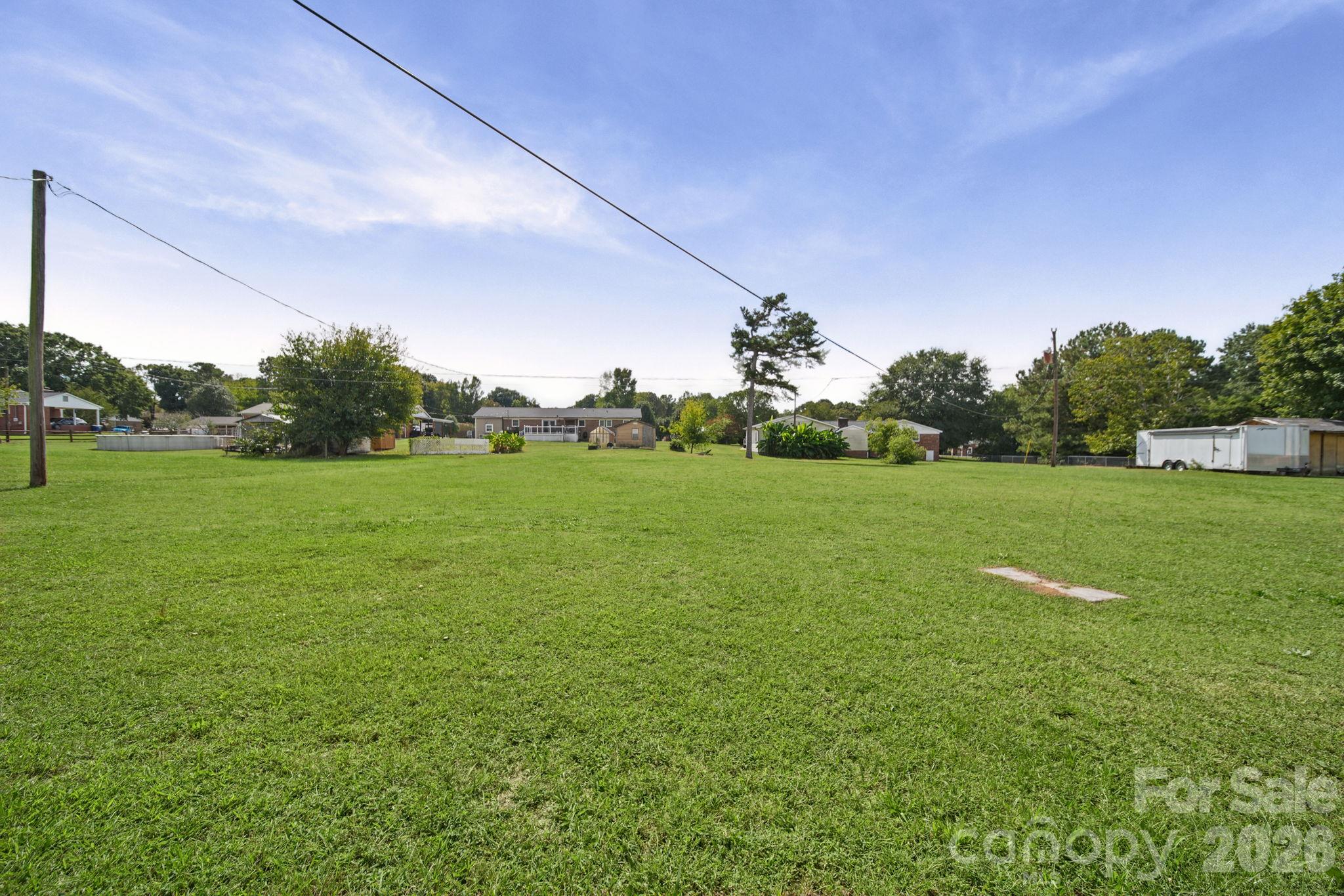 Single Family Residence at 109 Colonial Drive, Kings Mountain, photo 20 of 25