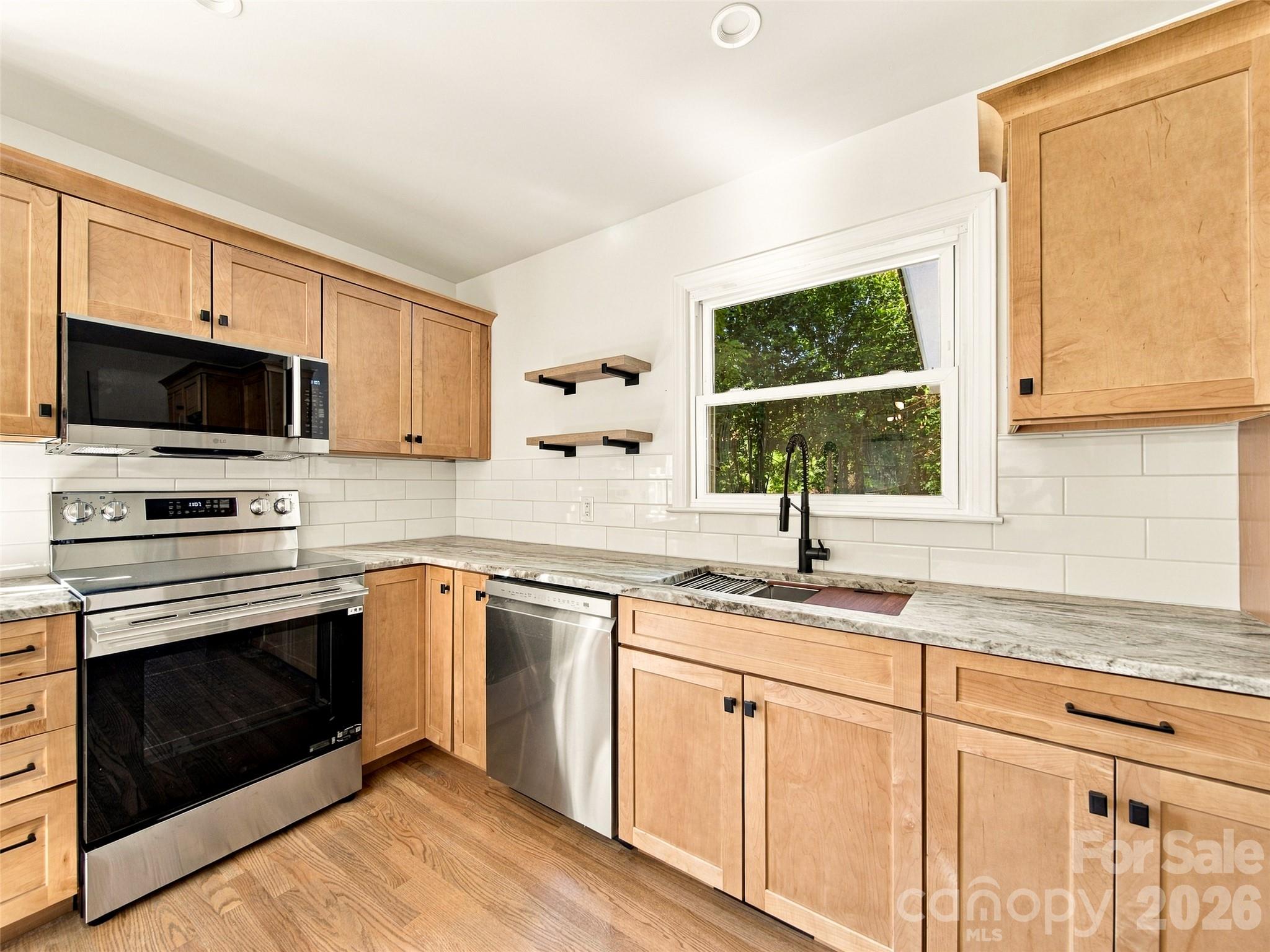 Single Family Residence at 6 Crestwood Lane, Candler, photo 11 of 48