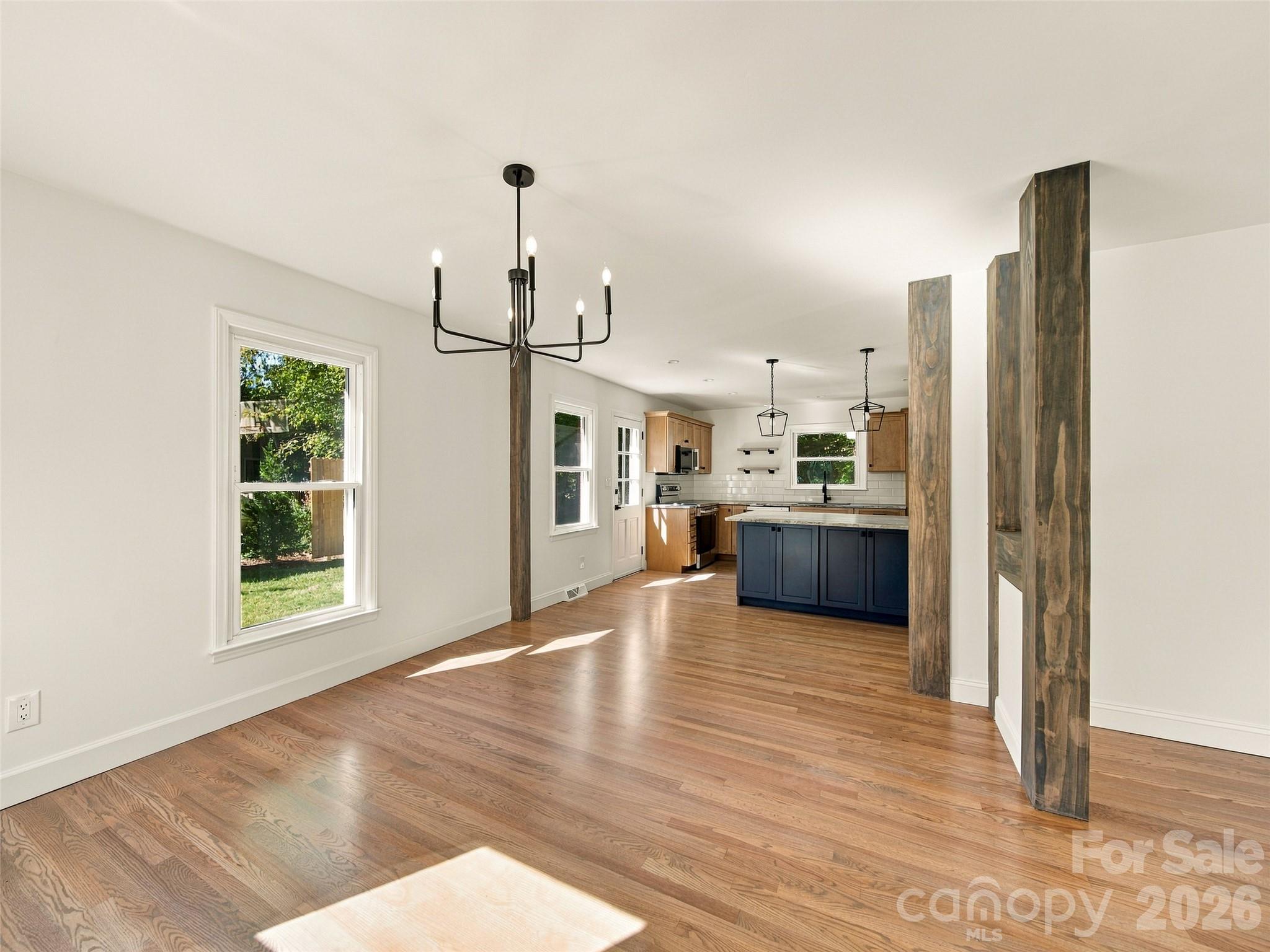 Single Family Residence at 6 Crestwood Lane, Candler, photo 15 of 48