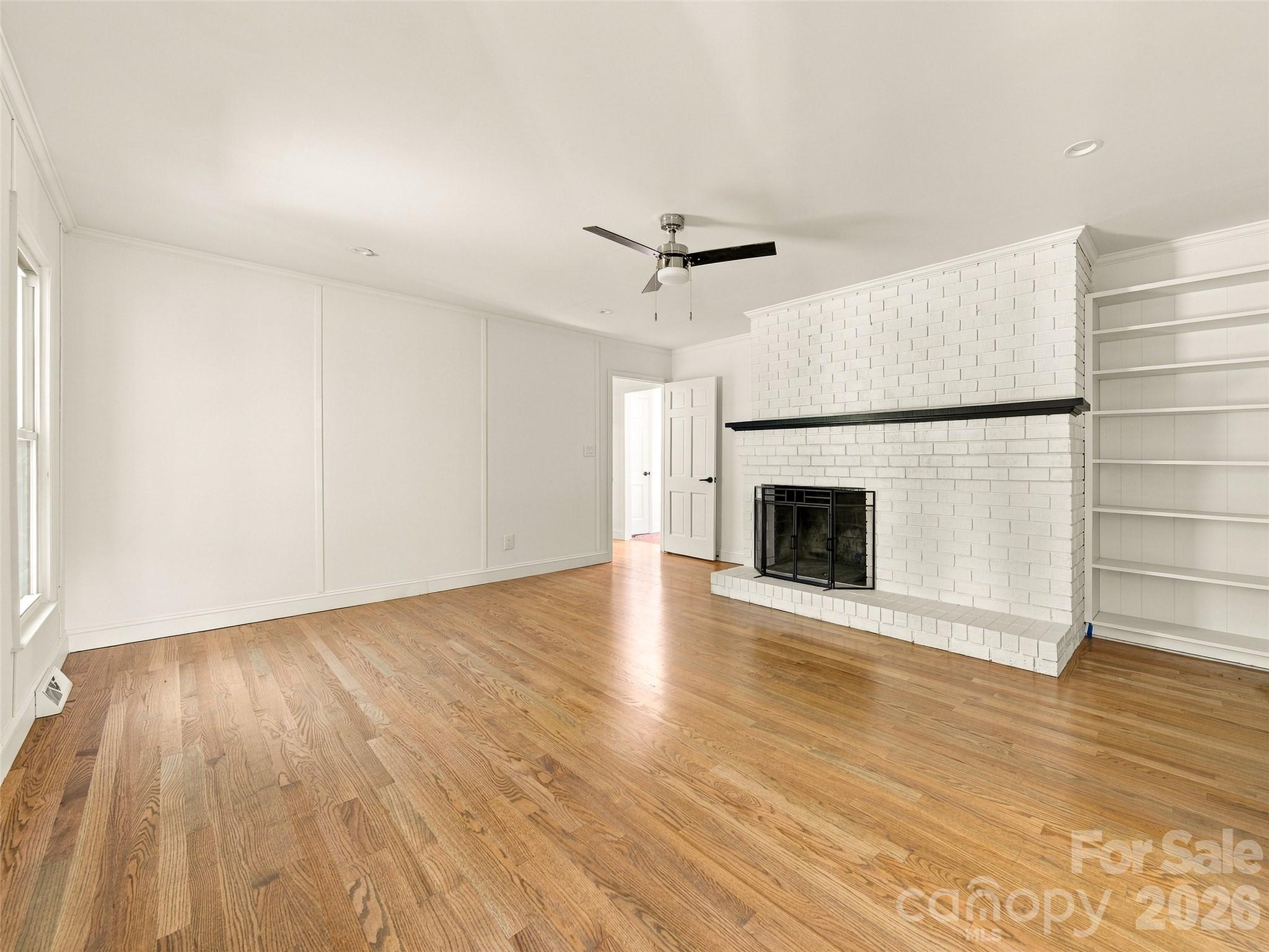Single Family Residence at 6 Crestwood Lane, Candler, photo 17 of 48