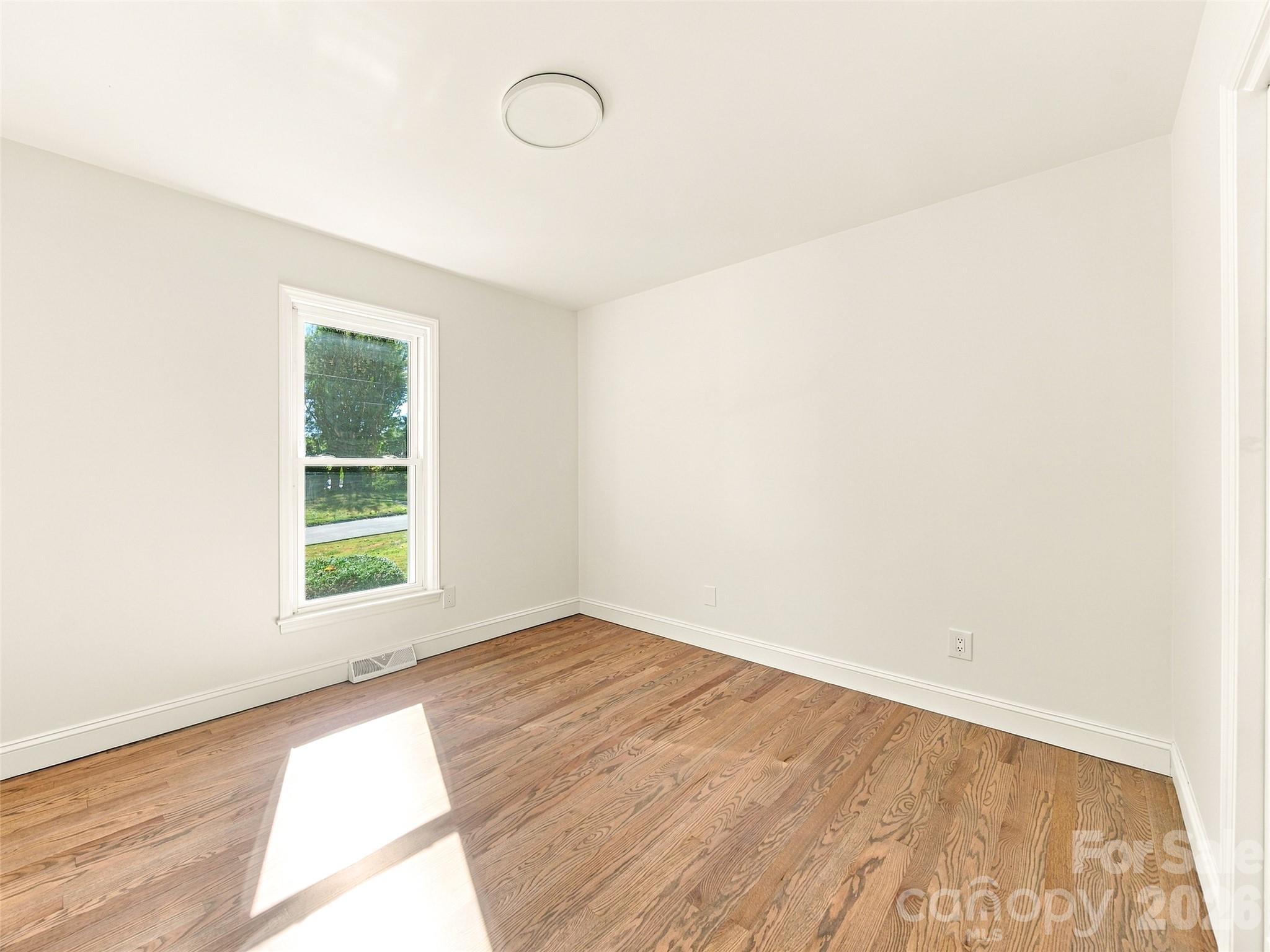 Single Family Residence at 6 Crestwood Lane, Candler, photo 30 of 48