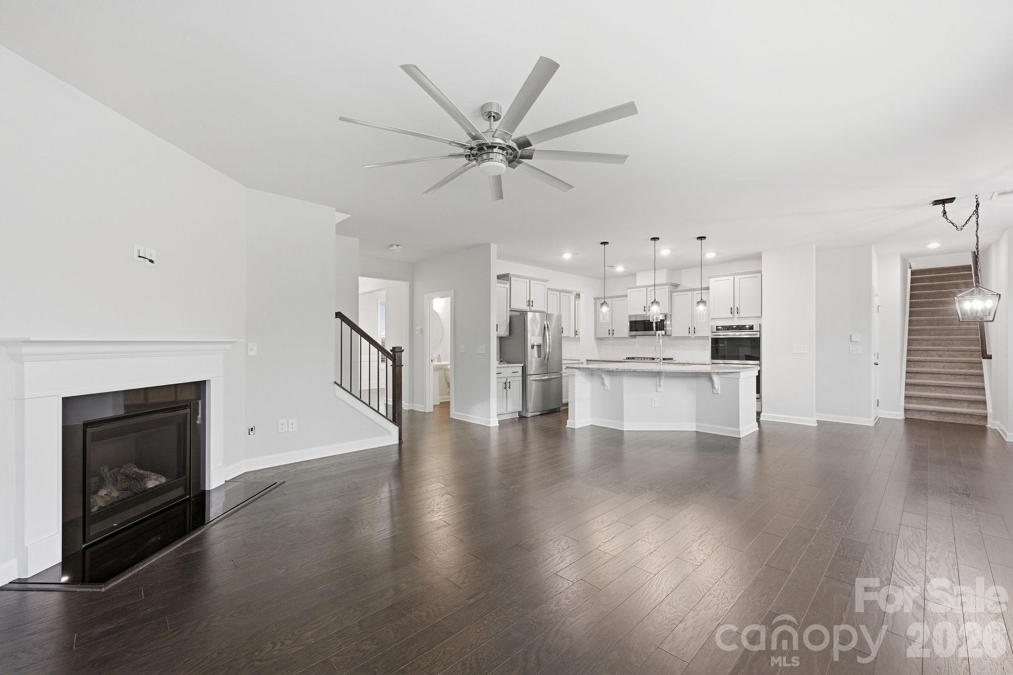 Single Family Residence at 445 Hudson Place, Davidson, photo 17 of 45