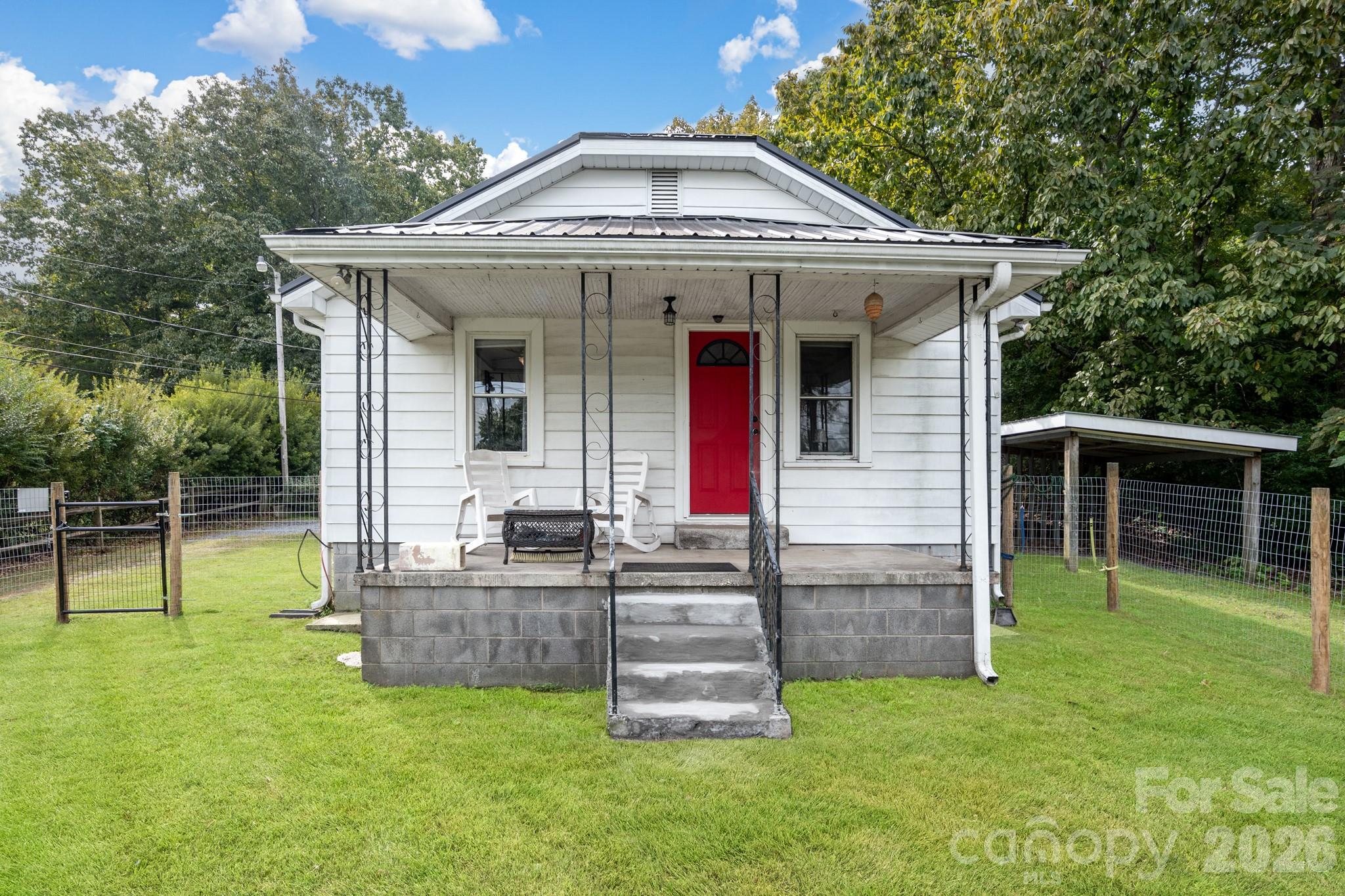 585 Eastview Road