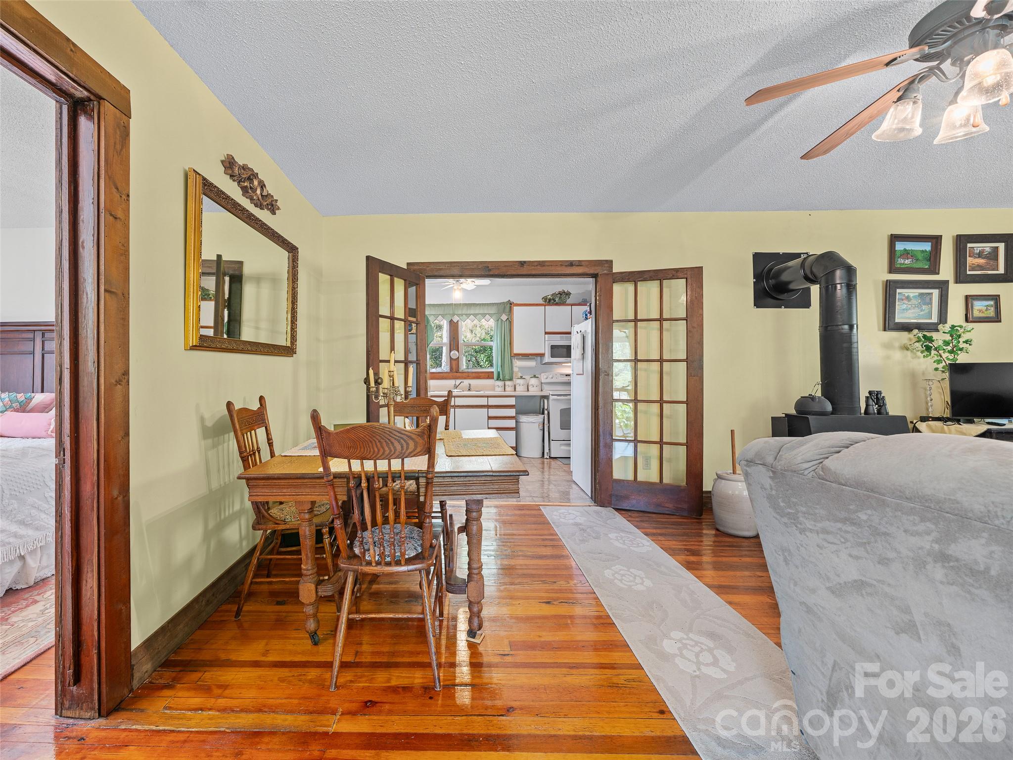Single Family Residence at 163 Cub Howell Road, Bakersville, photo 6 of 34