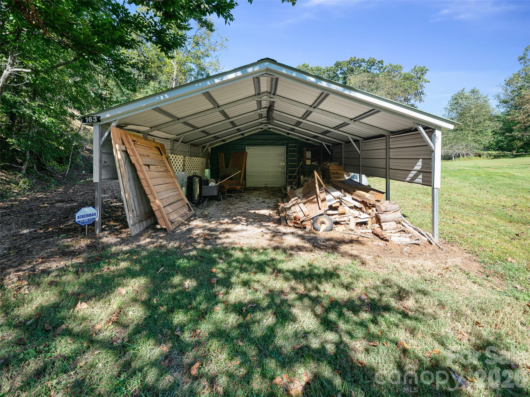 Single Family Residence at 163 Cub Howell Road, Bakersville, photo 24 of 34