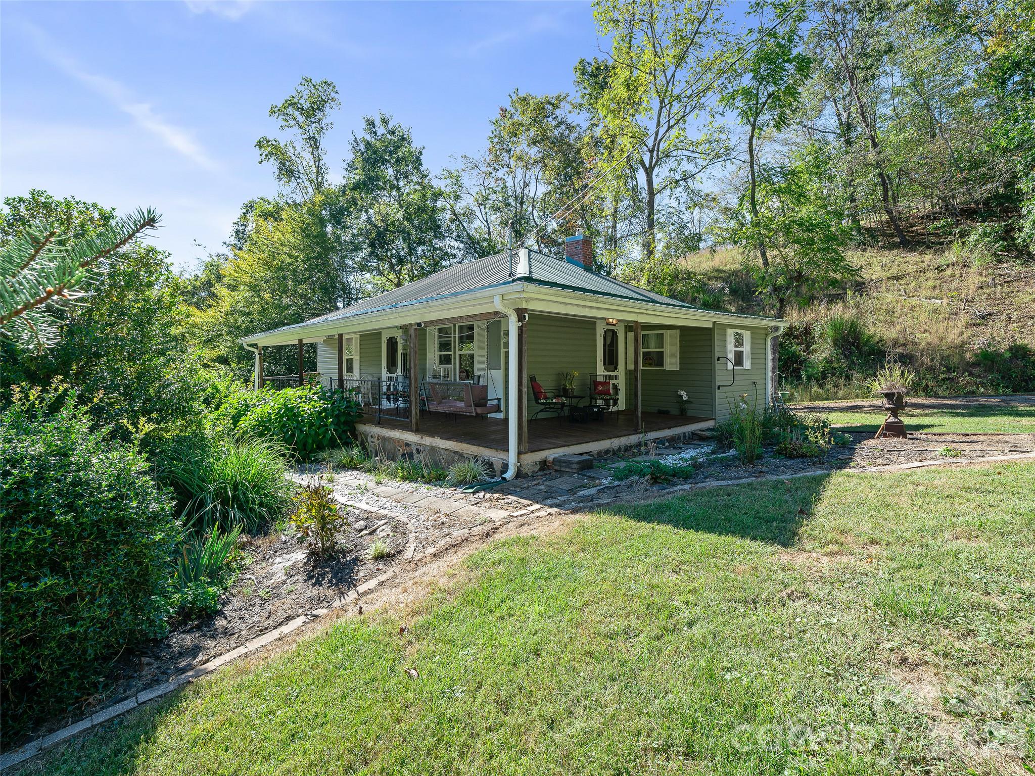 Single Family Residence at 163 Cub Howell Road, Bakersville, photo 30 of 34