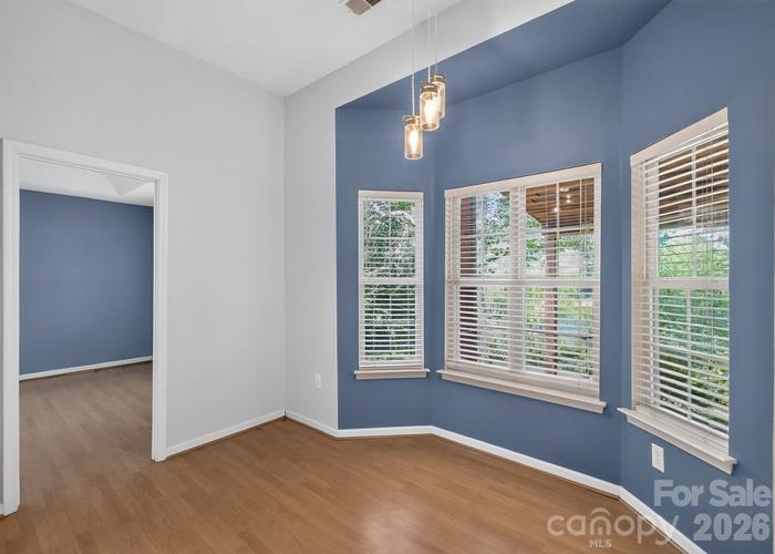 Single Family Residence at 1021 Stinson Glen Lane, Charlotte, photo 9 of 20