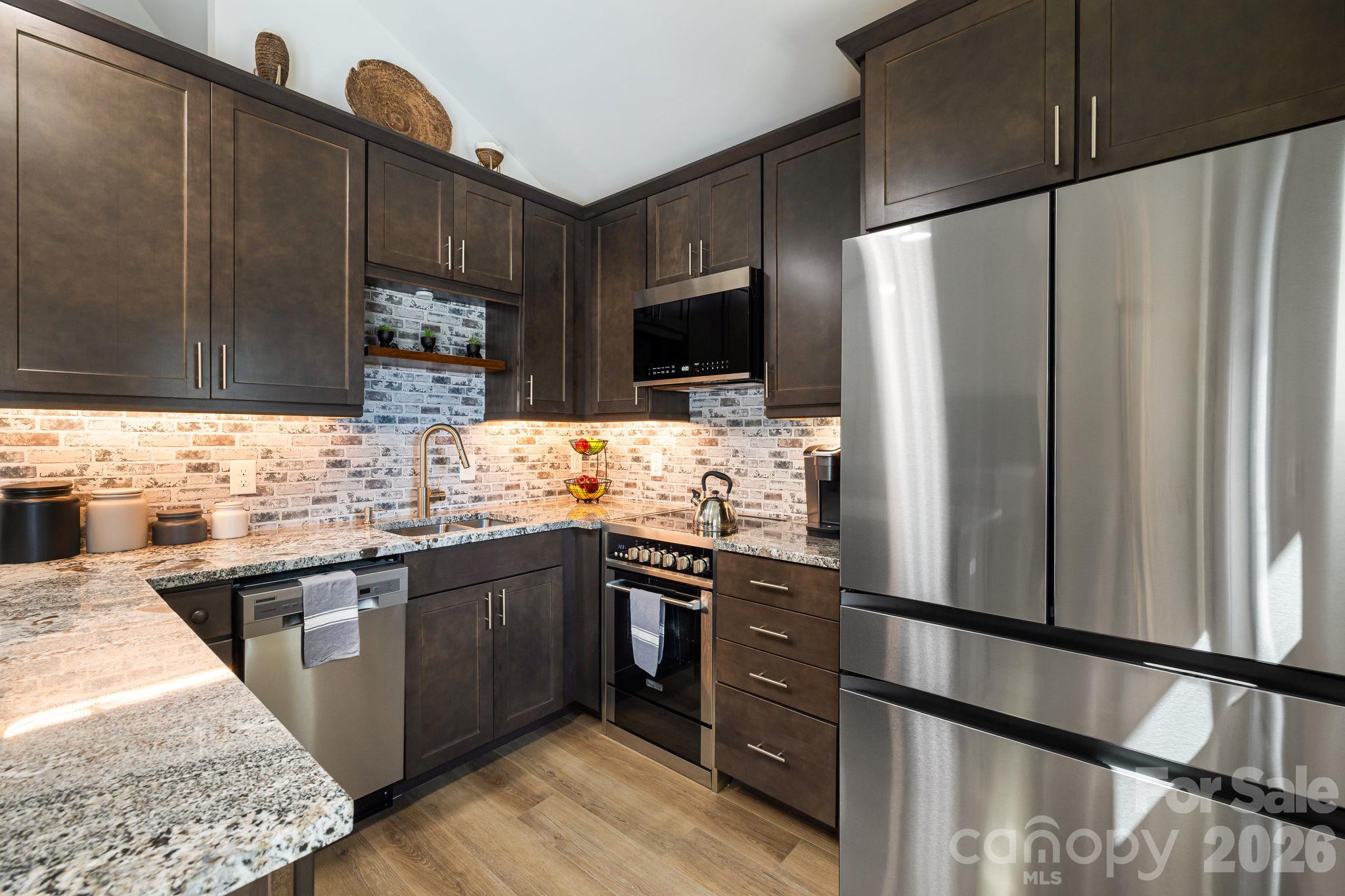 Single Family Residence at 607 Kanuga Road, Hendersonville, photo 10 of 45