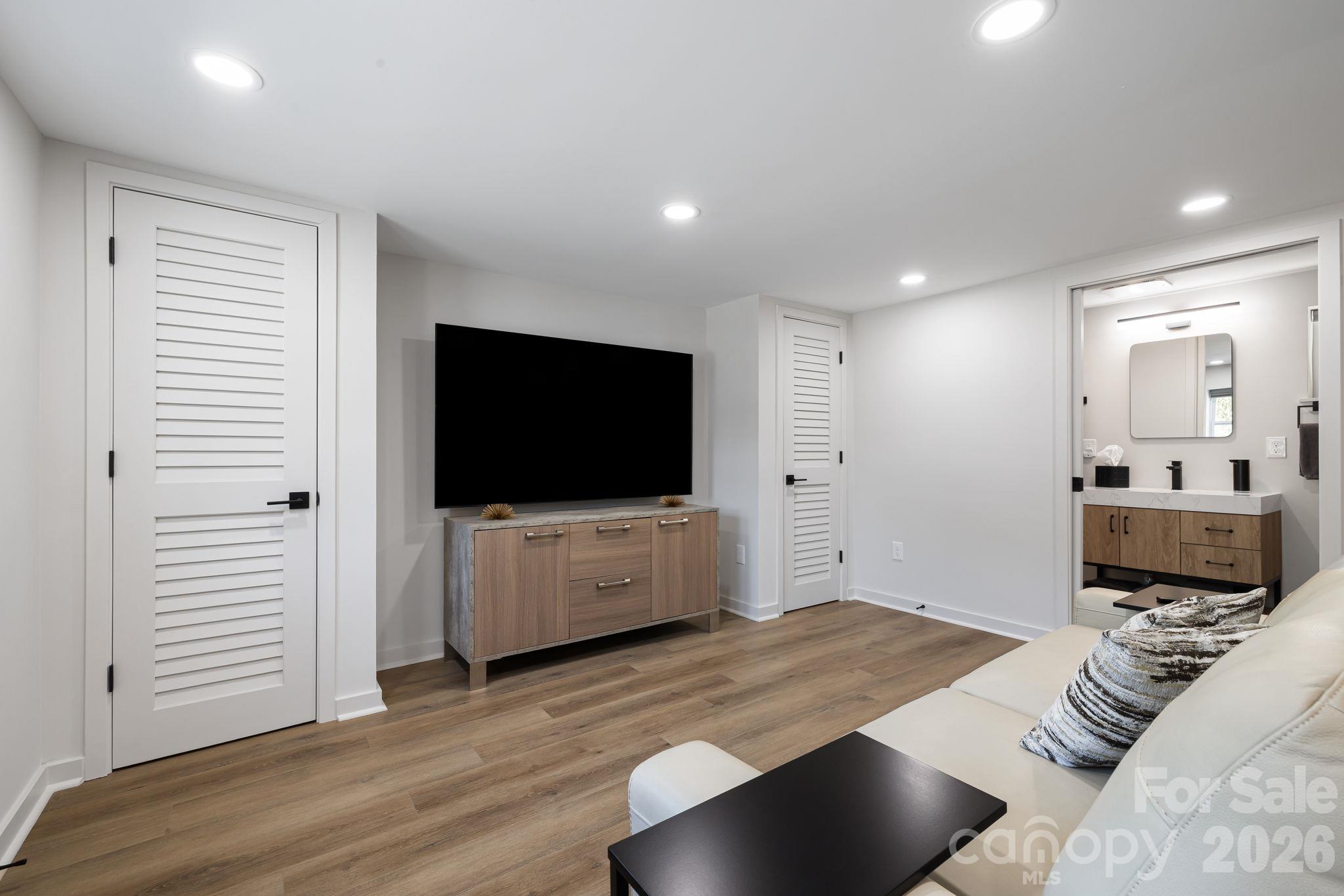Duplex at 607 Kanuga Road, Hendersonville, photo 20 of 45